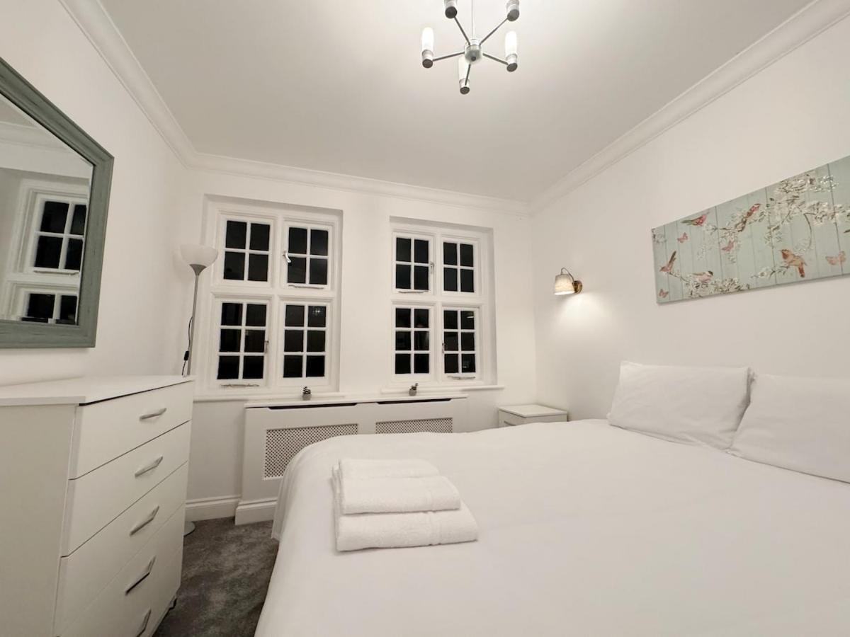 Apartment Spacious Penthouse Near Baker St London