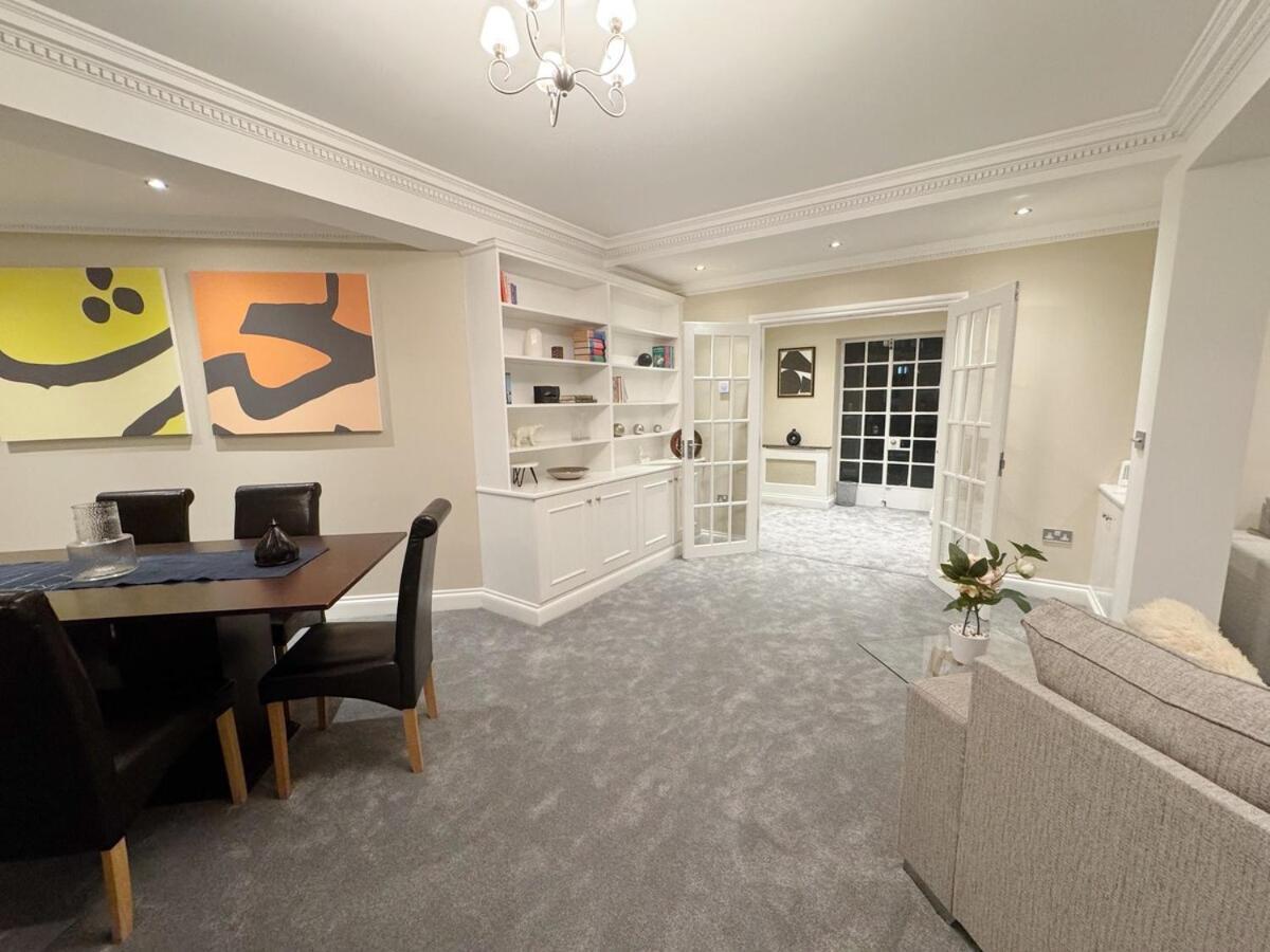 Spacious Penthouse Near Baker St Apartment London