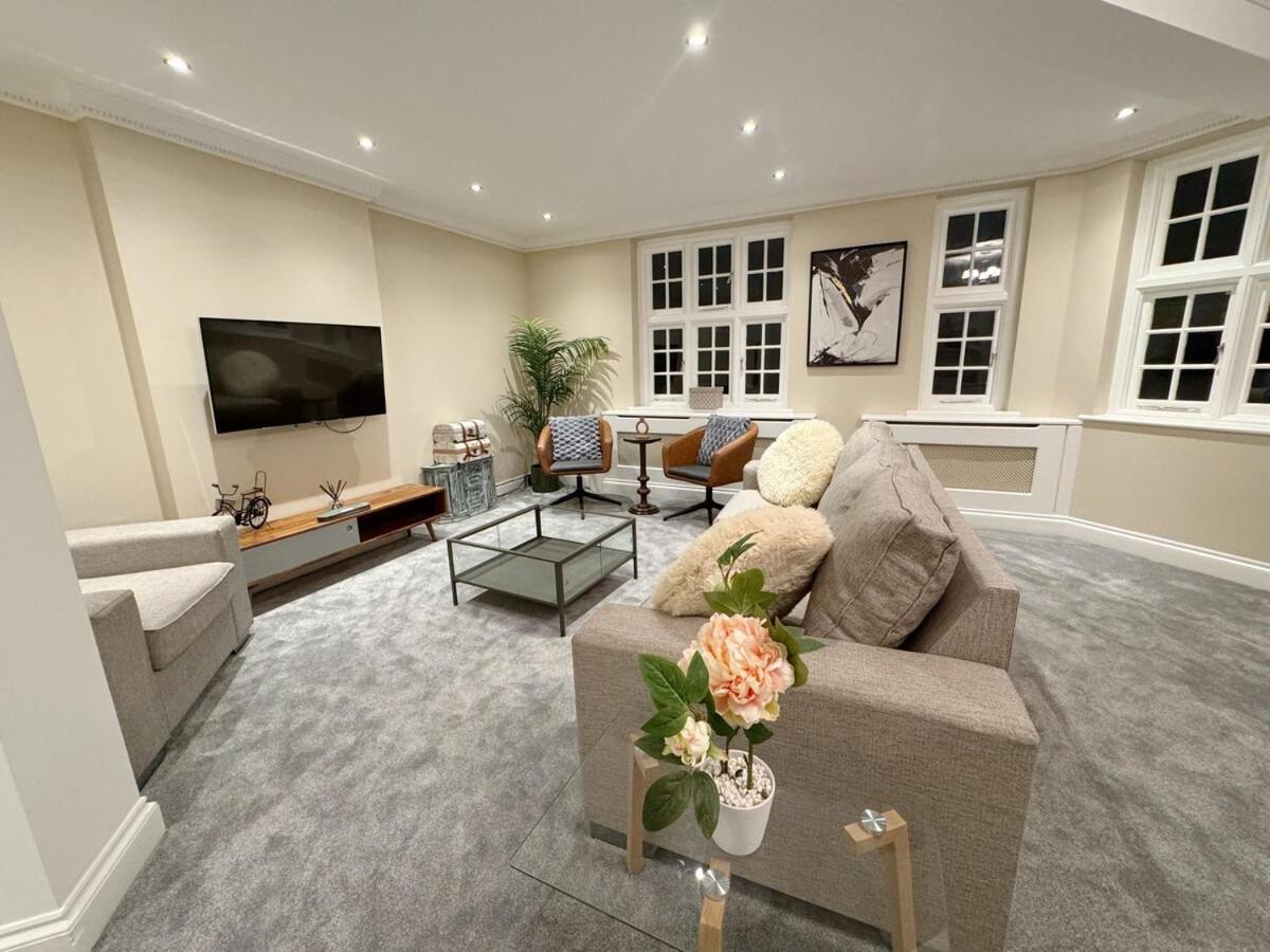 Apartment Spacious Penthouse Near Baker St London