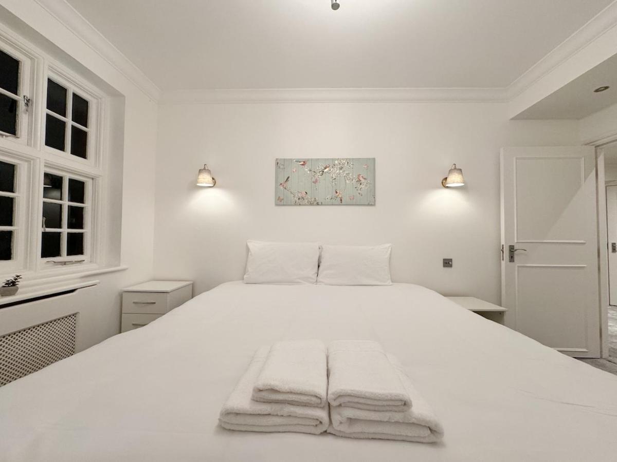 Spacious Penthouse Near Baker St *