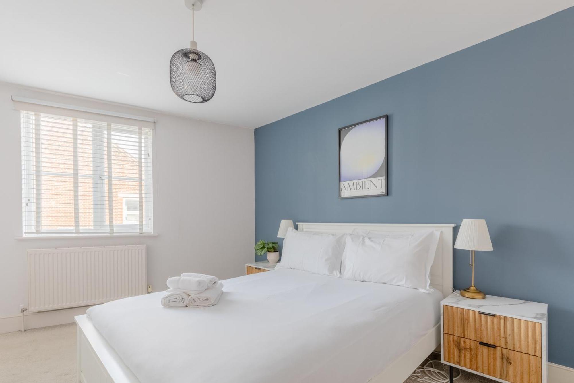 Beautifully Designed 1bd Flat Near Balham Station *