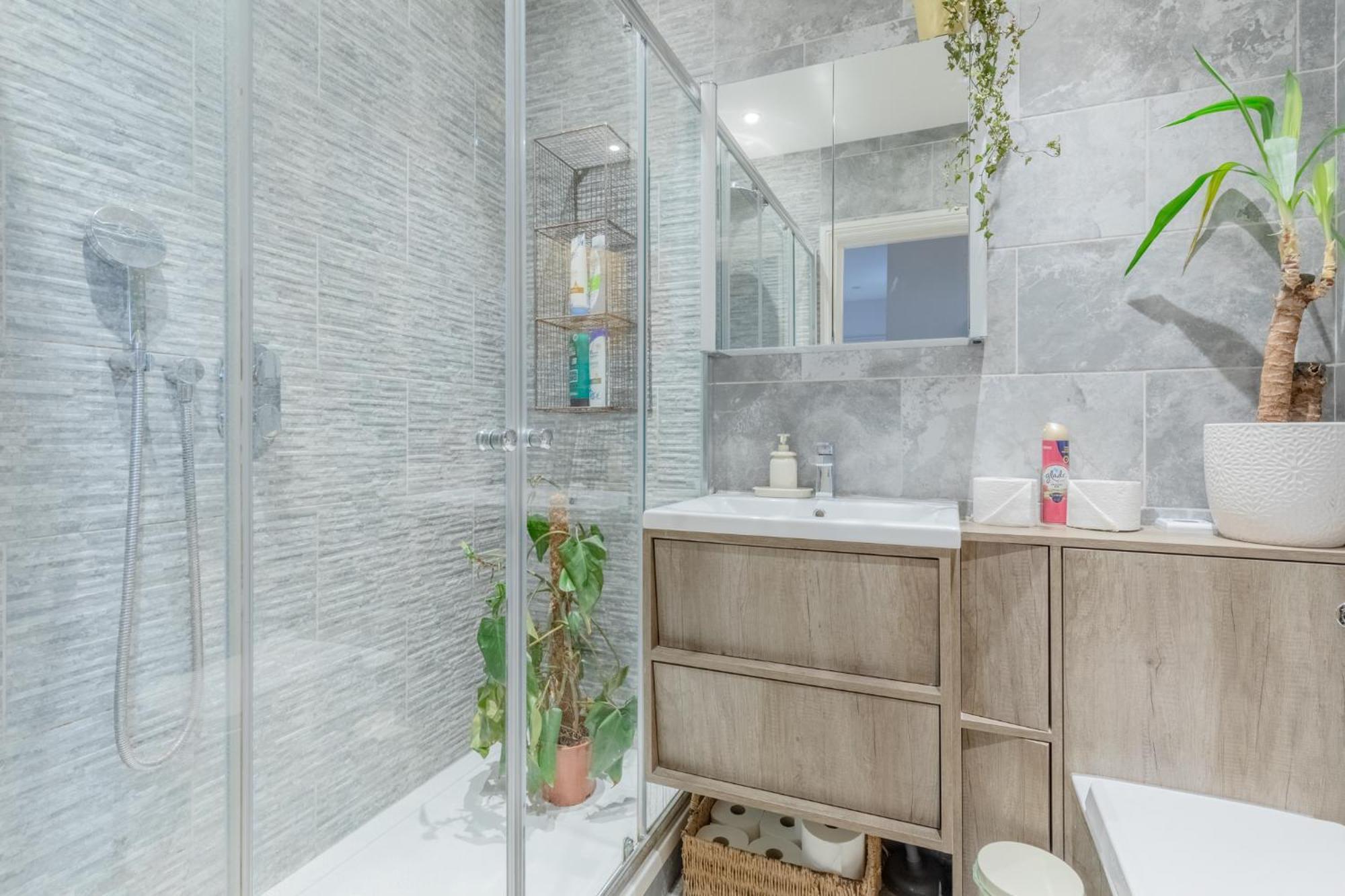 Beautifully Designed 1bd Flat Near Balham Station Apartment