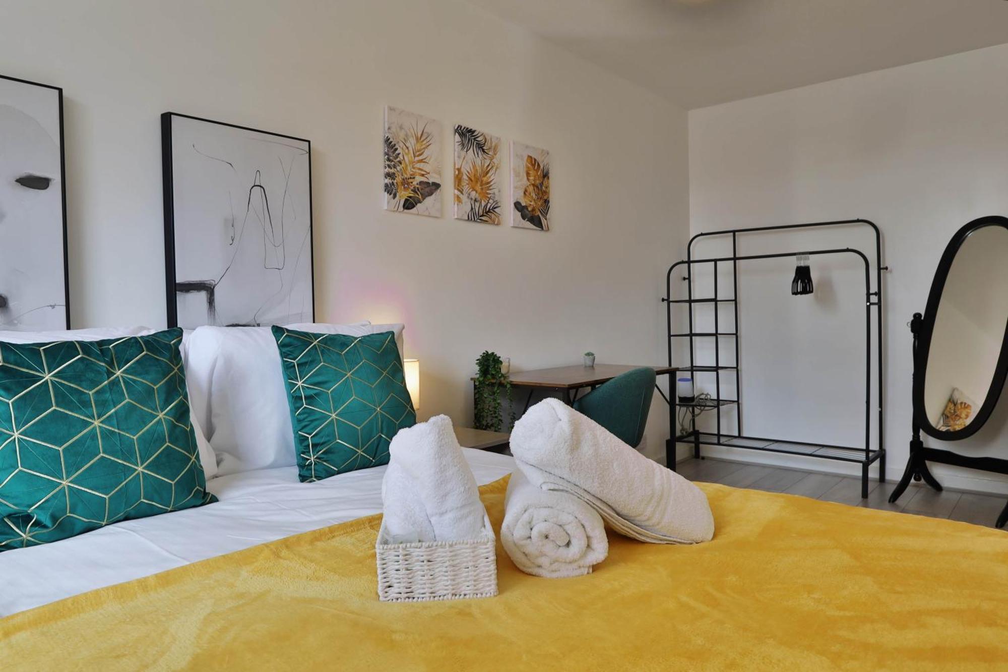 Apartment At Old Kent Road *