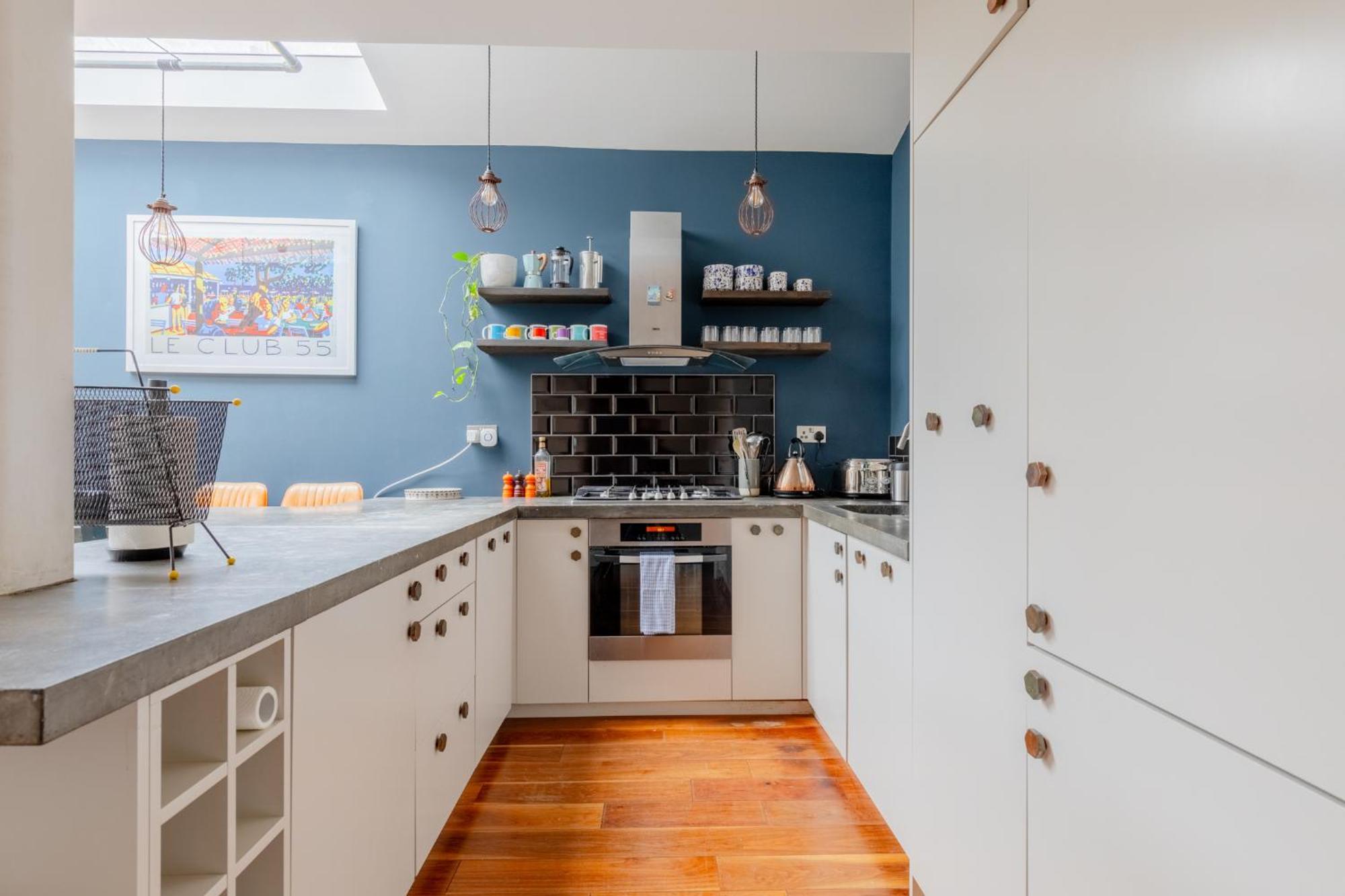 Period-chic 2bd Flat With Private Patio London