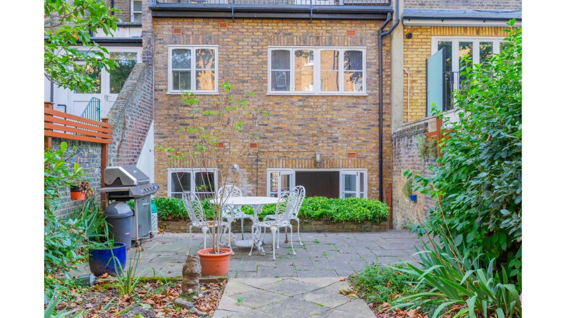 Sophisticated 2bd Flat With Patio West Kensington *