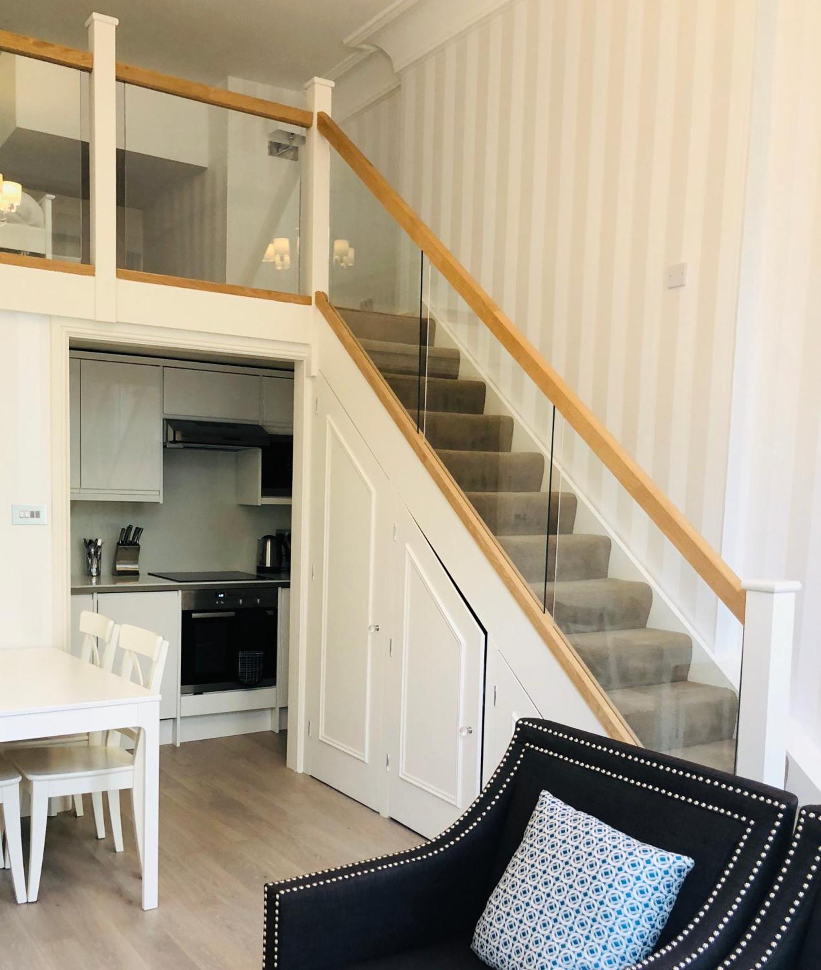 Apartment Luxury Mezzanine In Kensington / Earls Court Garden Square