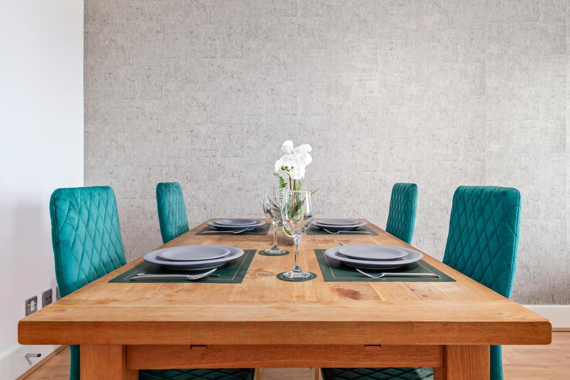 St, George Wharf Vauxhall Bridge Large 2bedrooms With River View Panoramic Balcony Appartement *