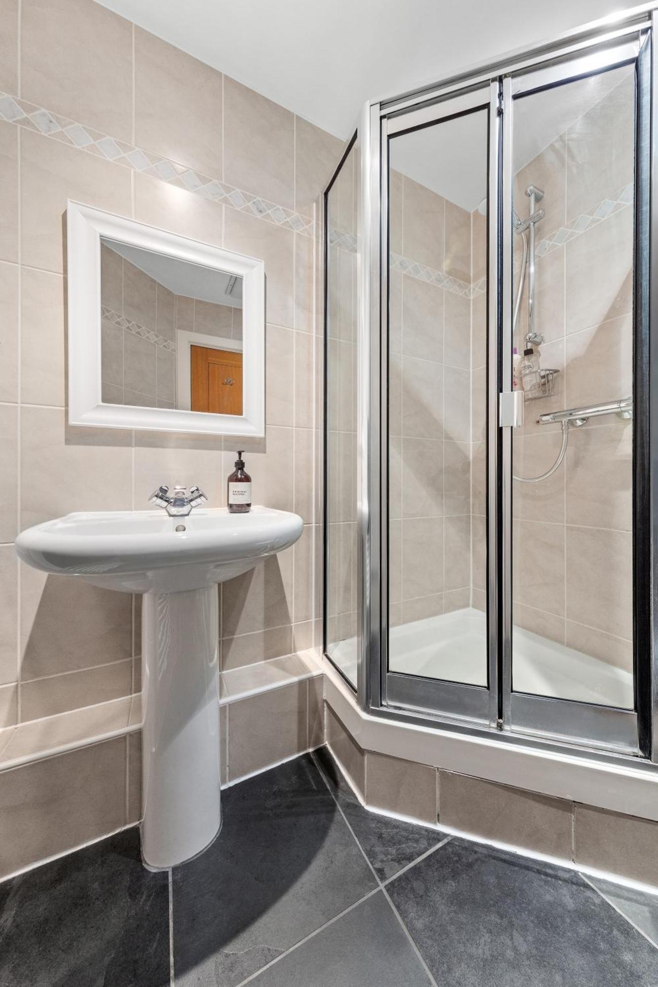 Appartement St, George Wharf Vauxhall Bridge Large 2bedrooms With River View Panoramic Balcony Londen