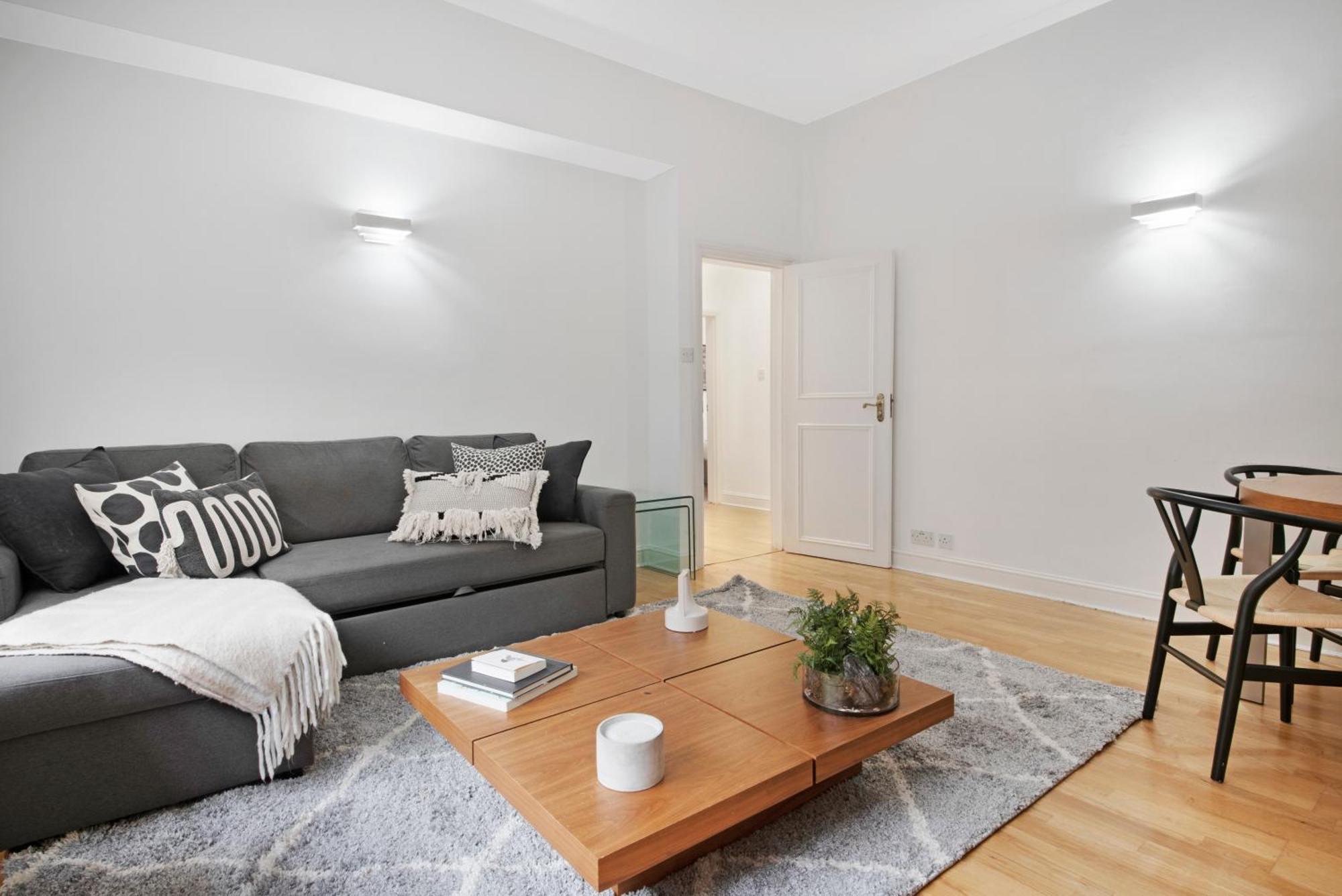 2 Bed Apartment- Mayfair 1 *