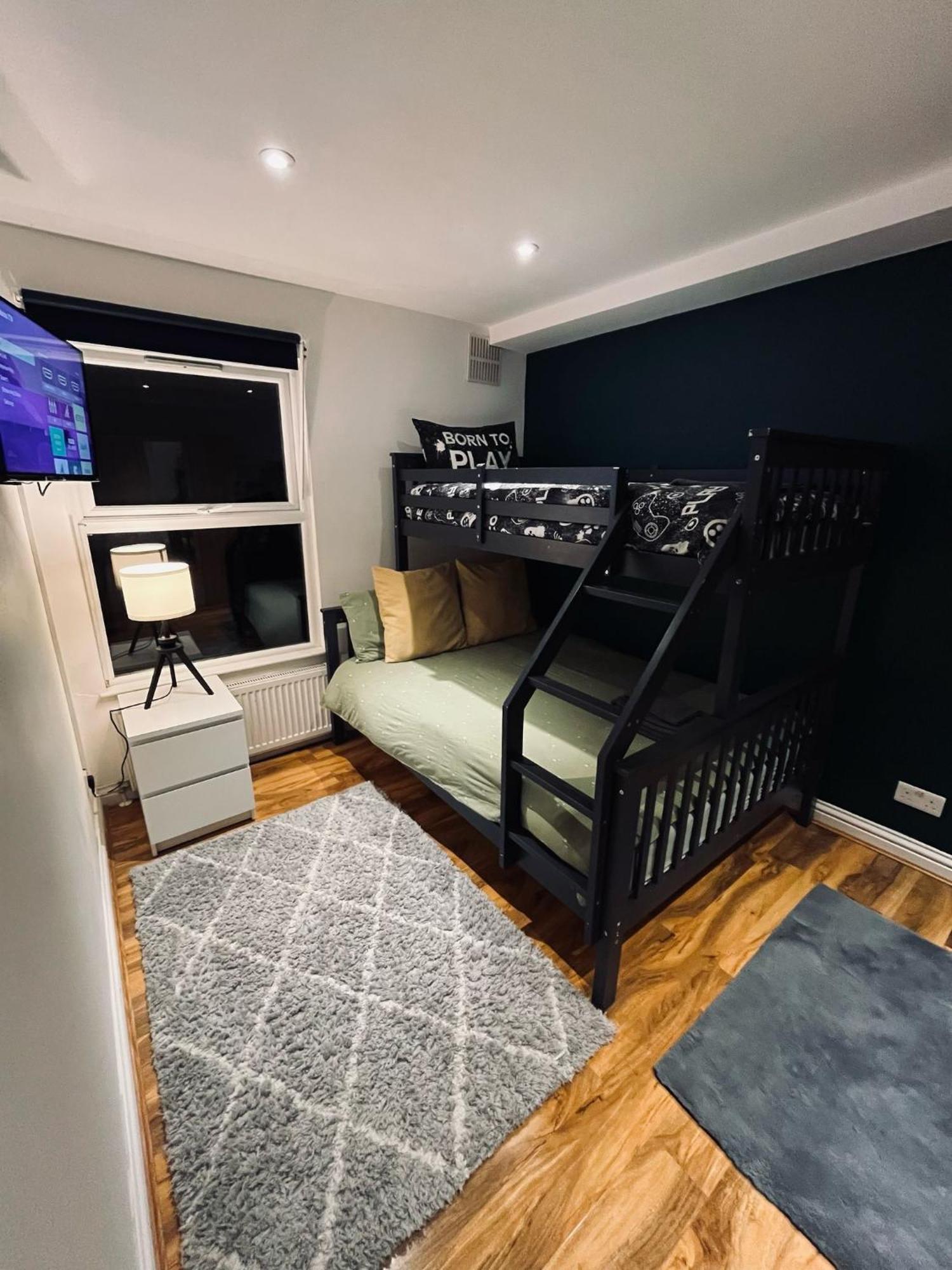 Kensington Guest 98 Gasthof *