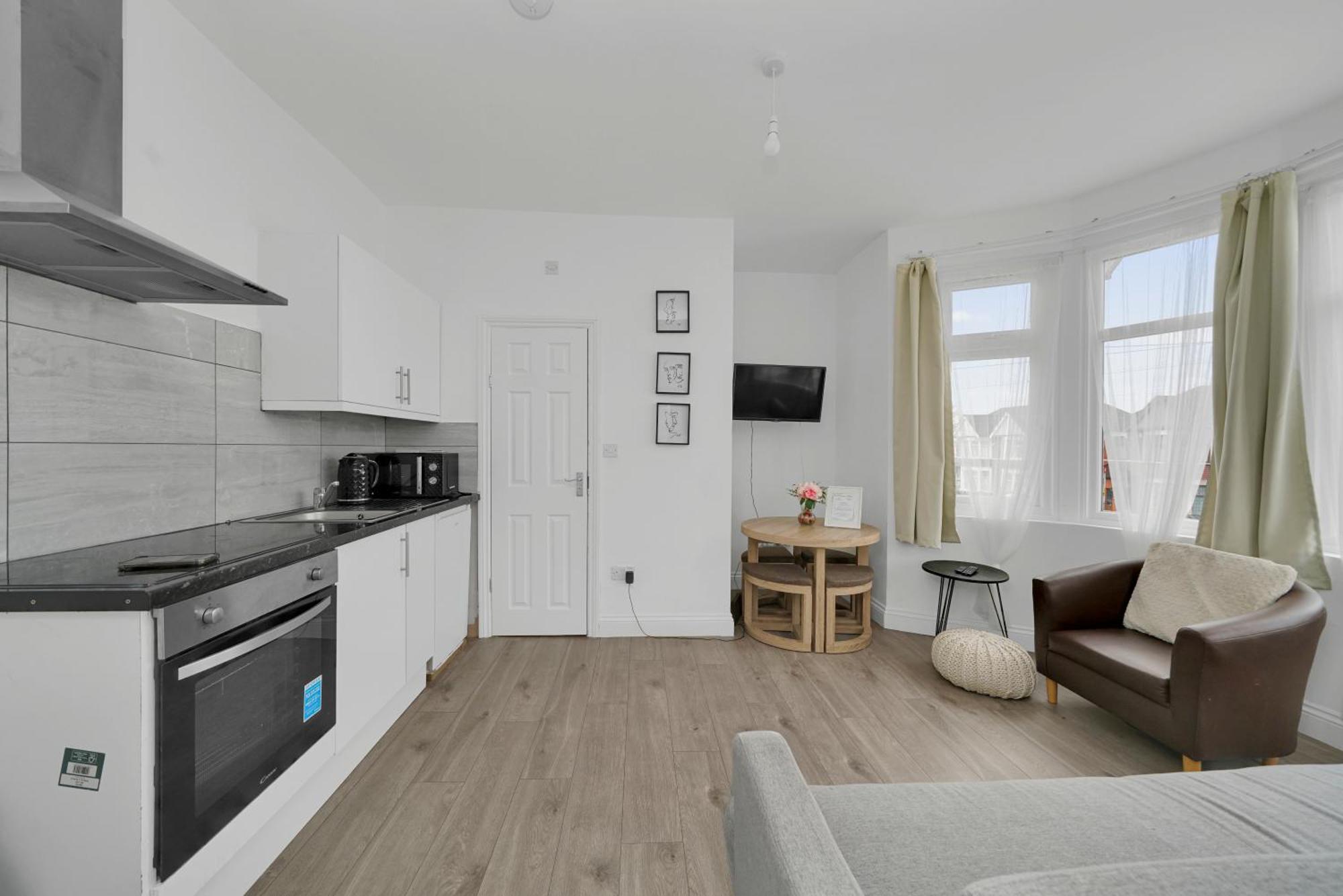 Leilighet Startlet - On Elizabeth Line With Free Parking