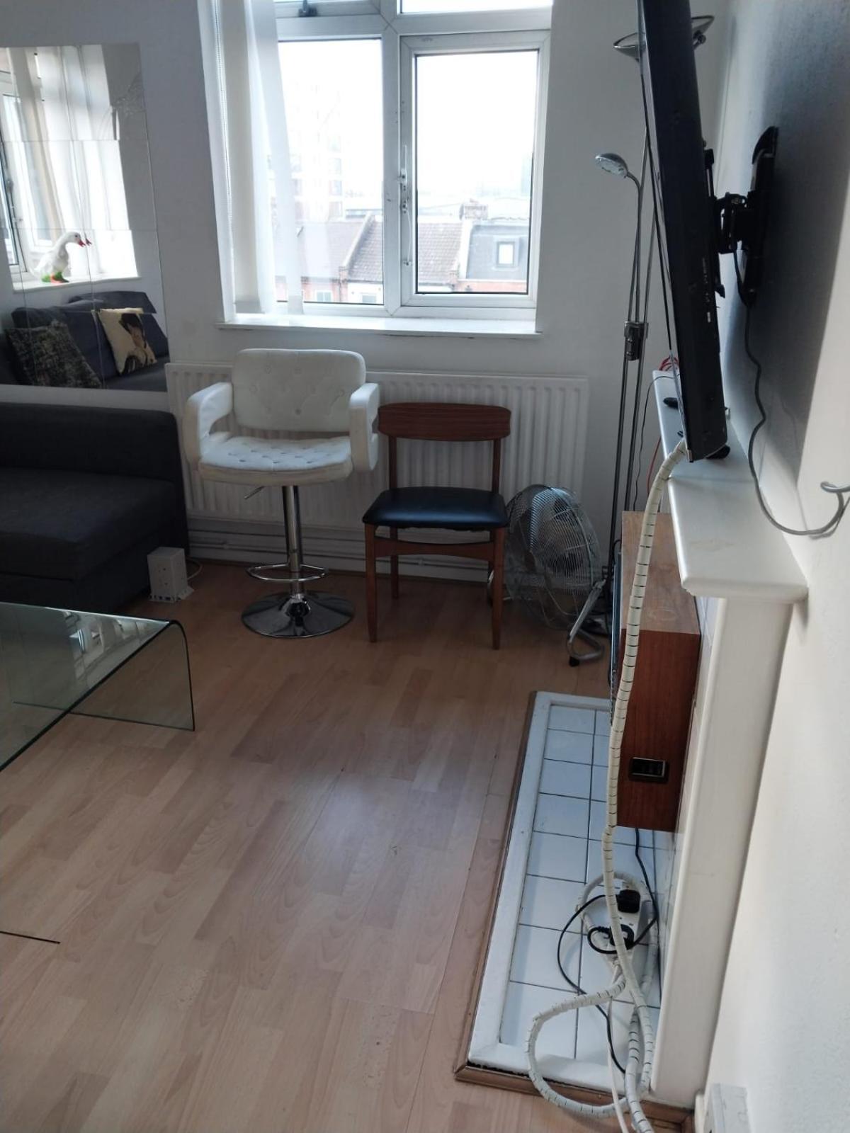 In Edgware Road Guest house *