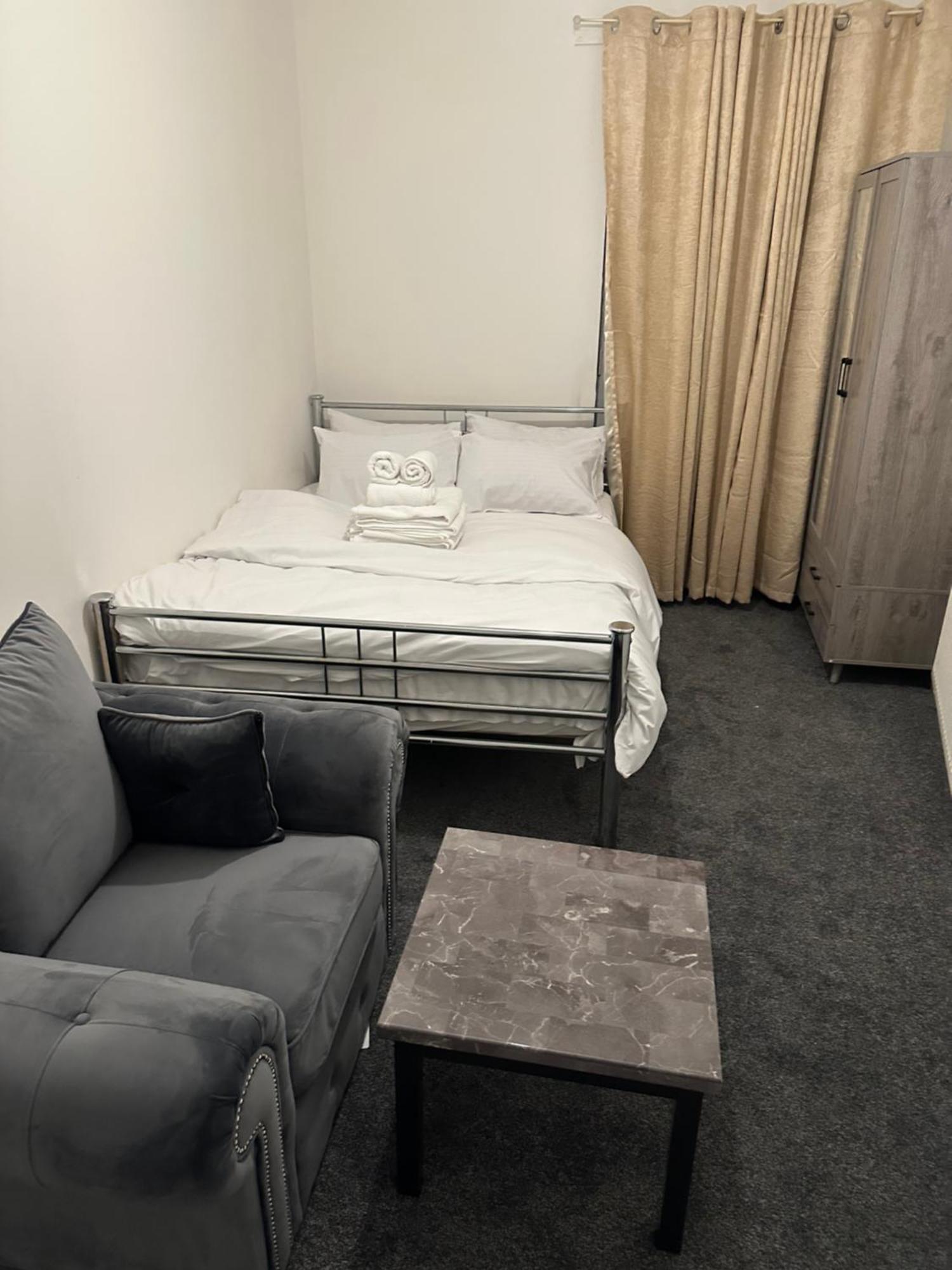 Great 2 Bed Apartment *