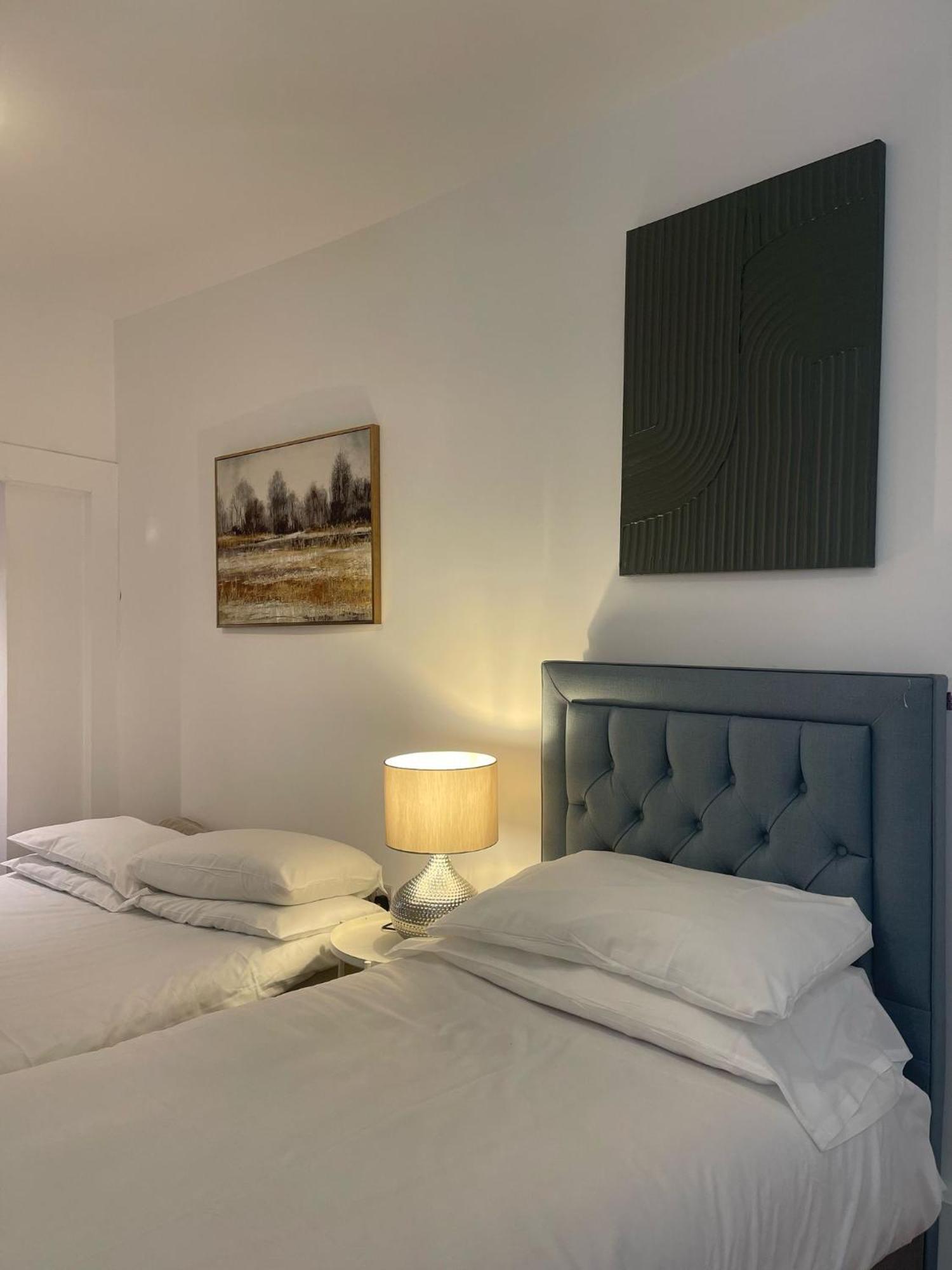 Quintuple Close To King's Cross Apartment *