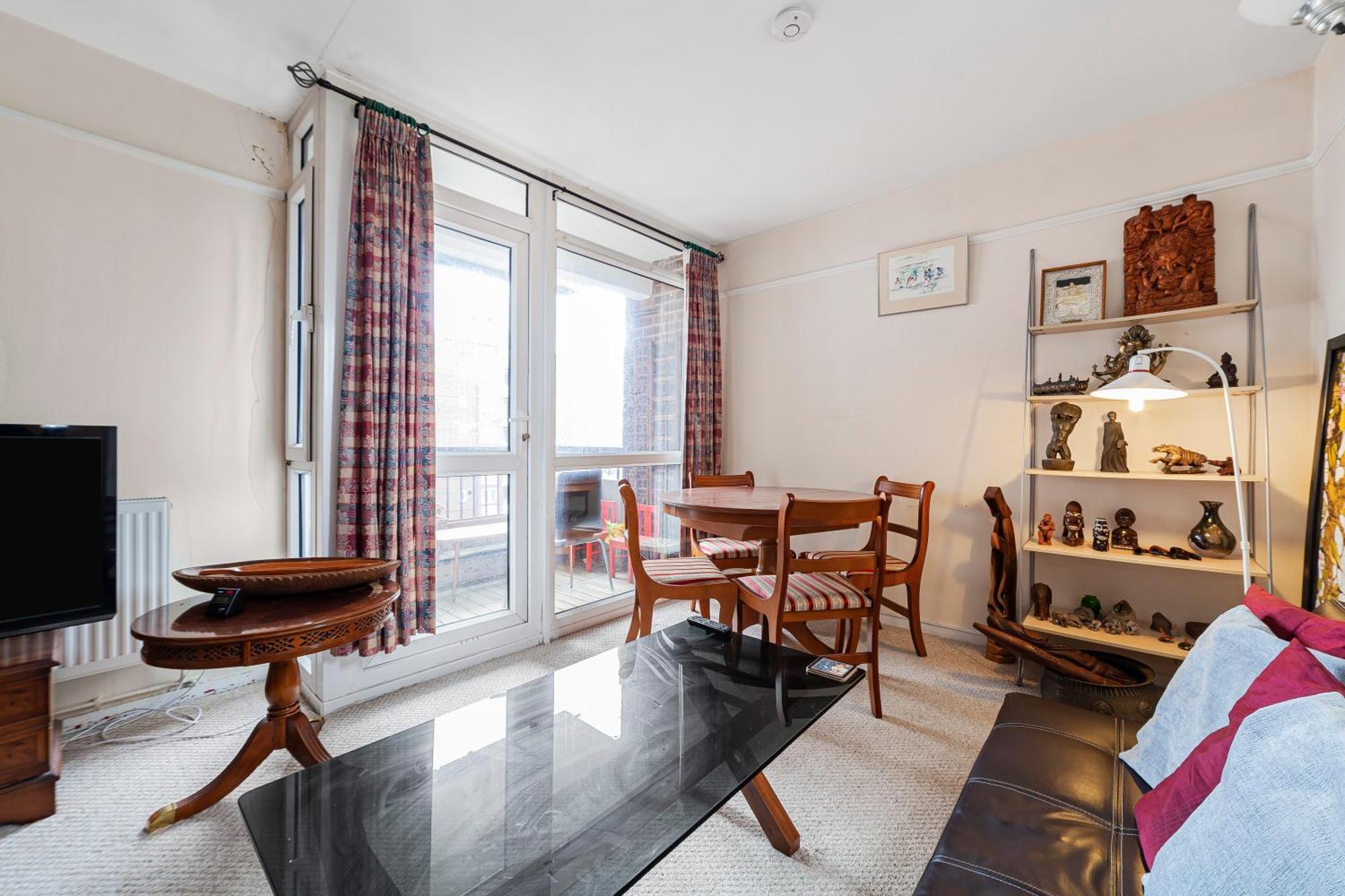 Elegant 1br Flat With Balcony & View, Walworth London