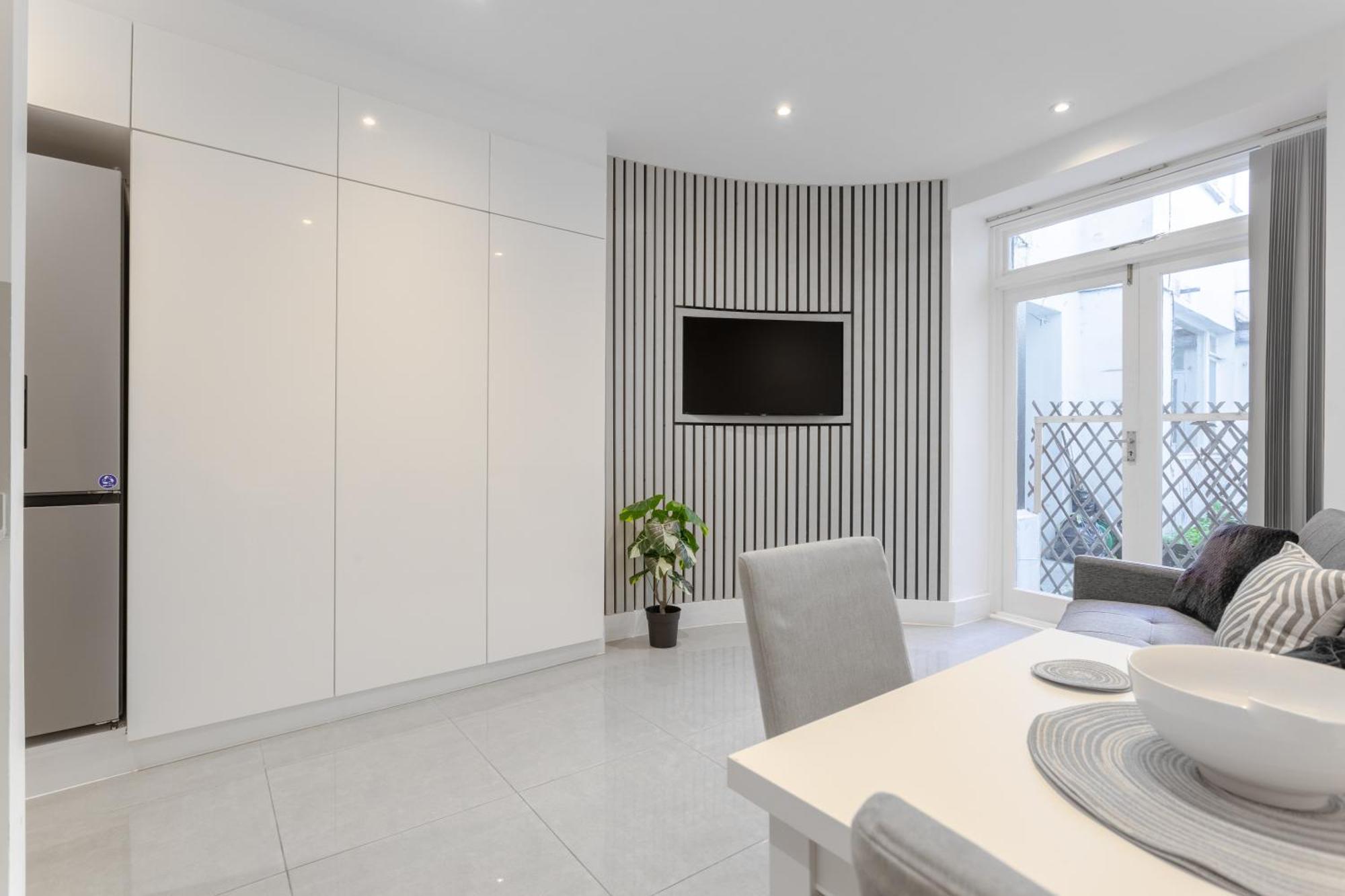 Apartment Westbourne Terrace London