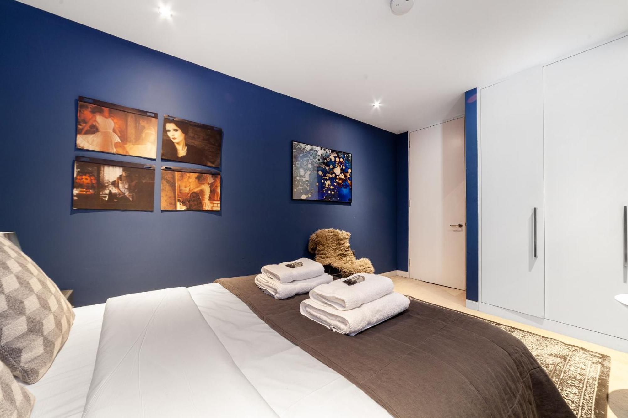 Charming 3br Shoreditch Duplex Loft With Balconies Apartment London