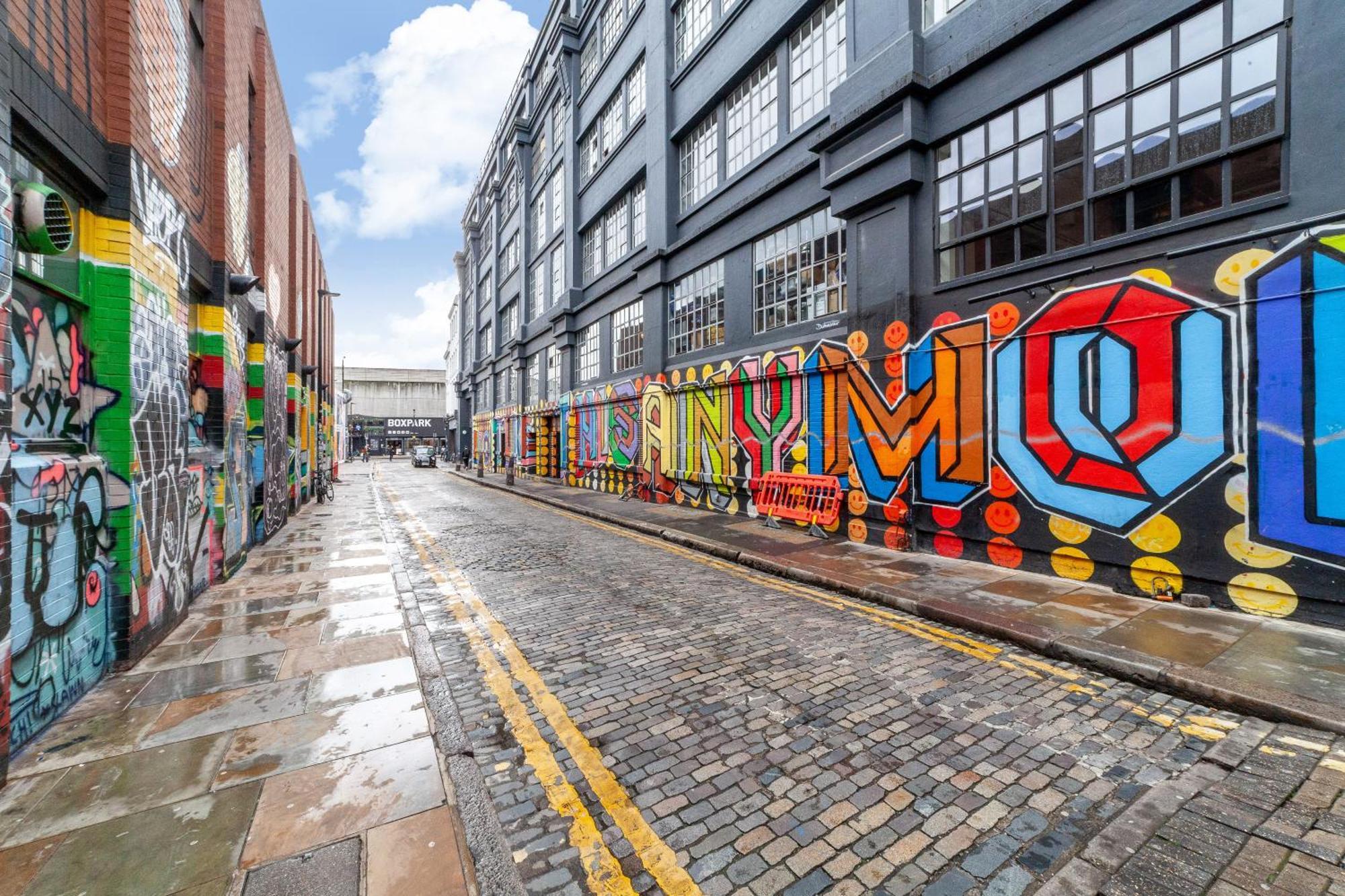 Charming 3br Shoreditch Duplex Loft With Balconies Apartment London