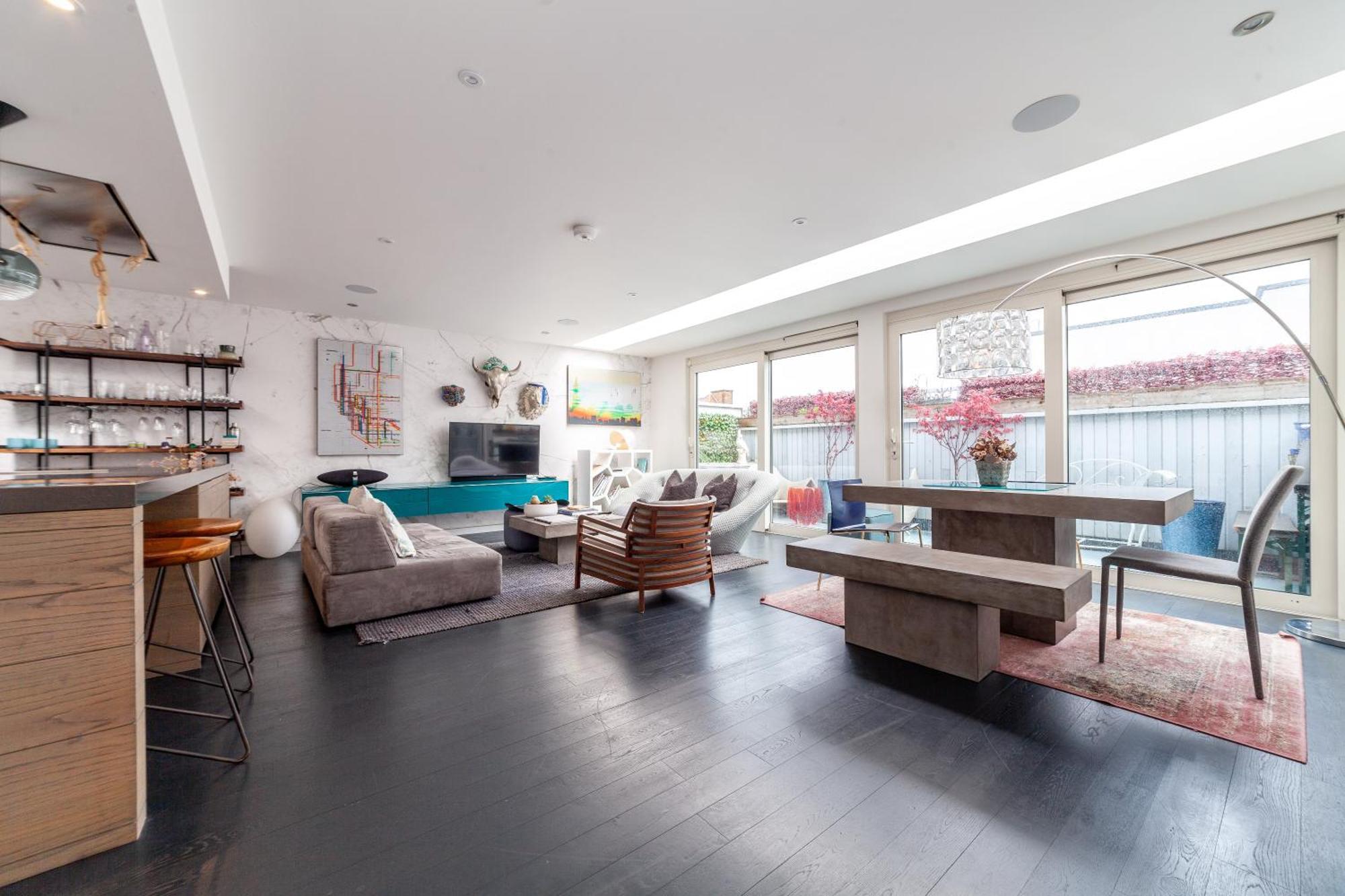 Charming 3br Shoreditch Duplex Loft With Balconies Apartment London