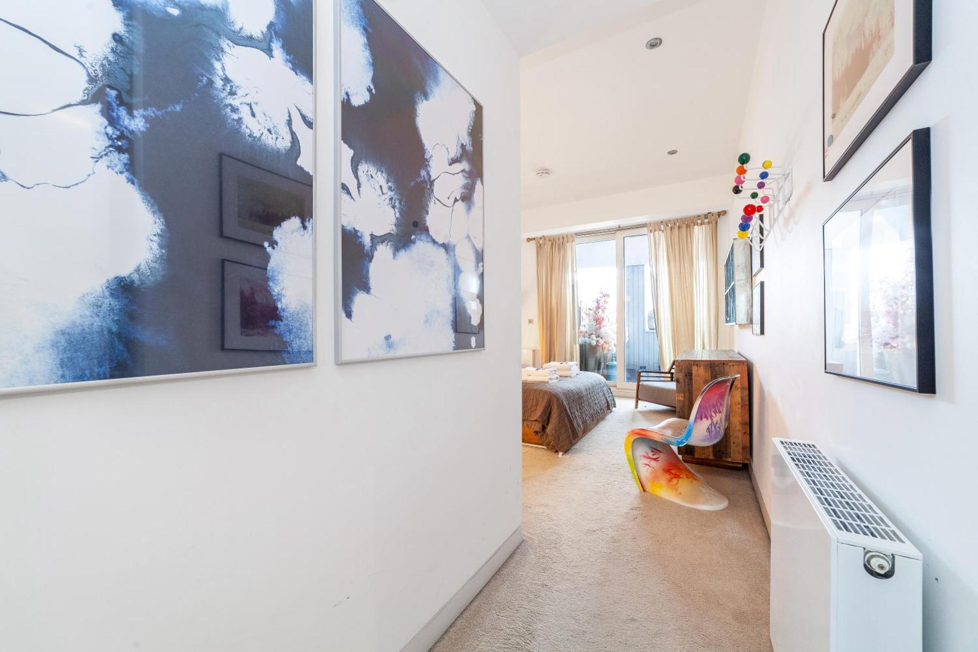 Charming 3br Shoreditch Duplex Loft With Balconies Apartment London