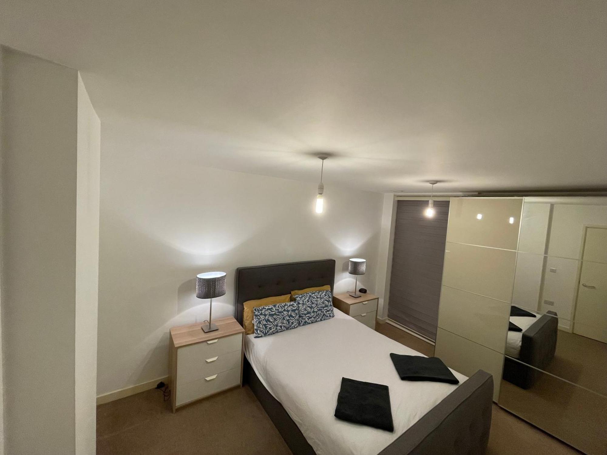 Apartment 2br-sleeps4-parking-balcony-nearcitycentre