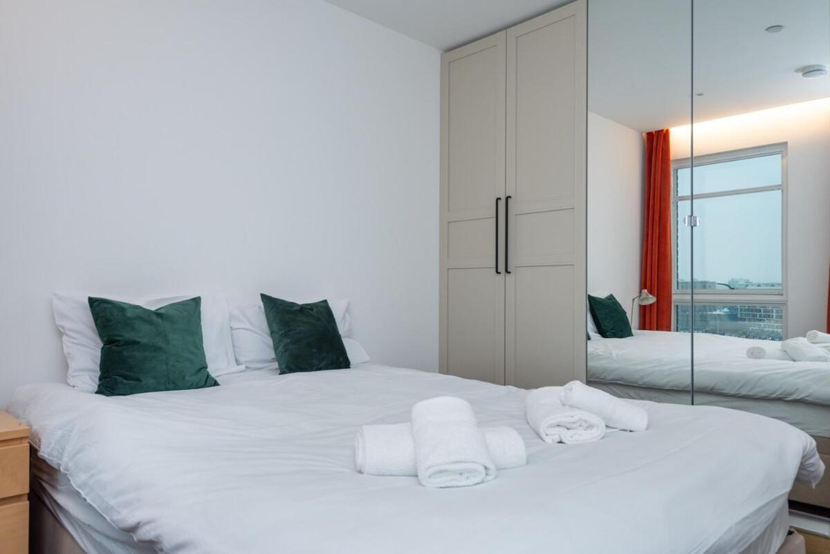 Lexington Devereux Residences Apartment *