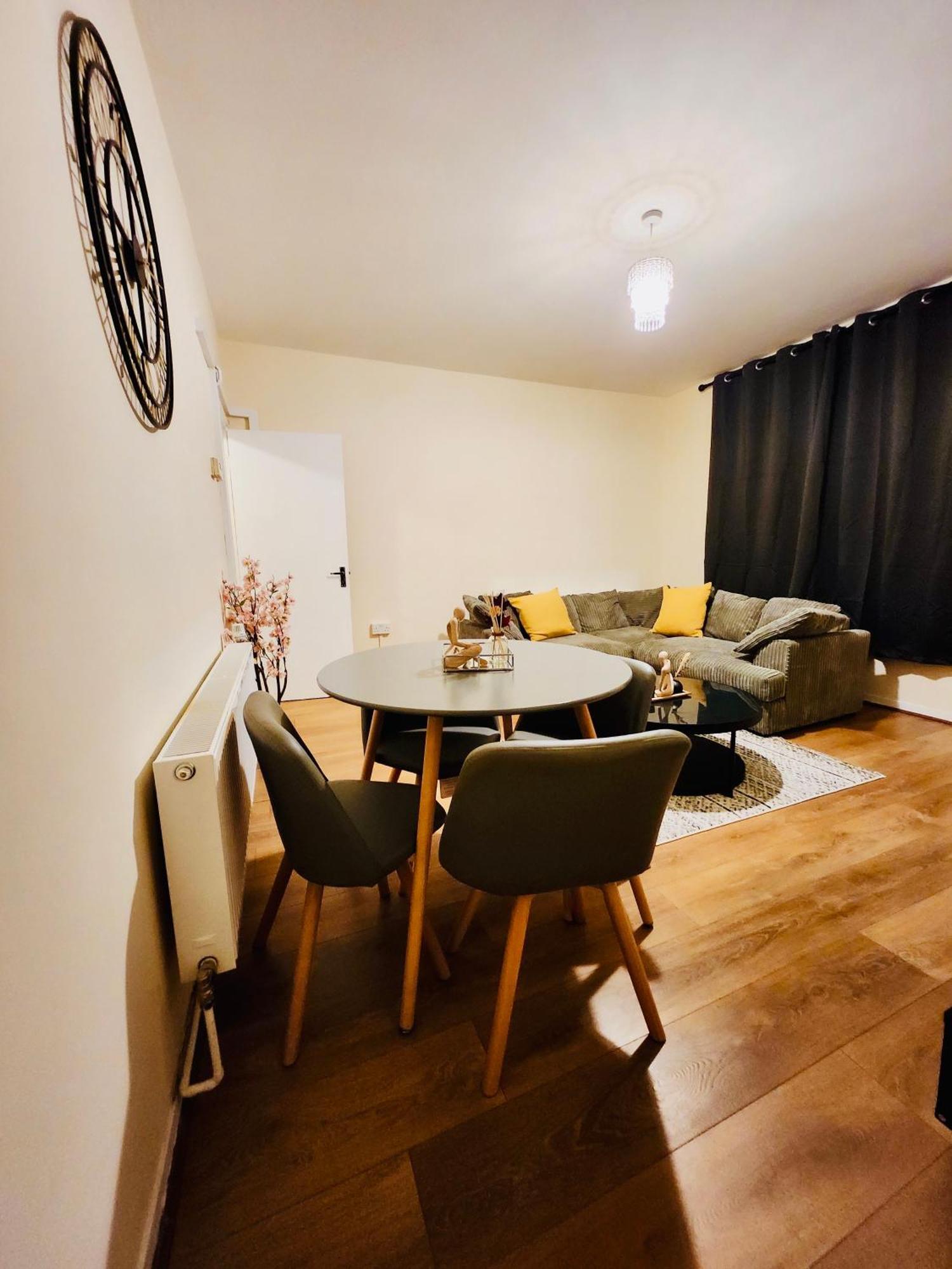 Millharbour Guest house