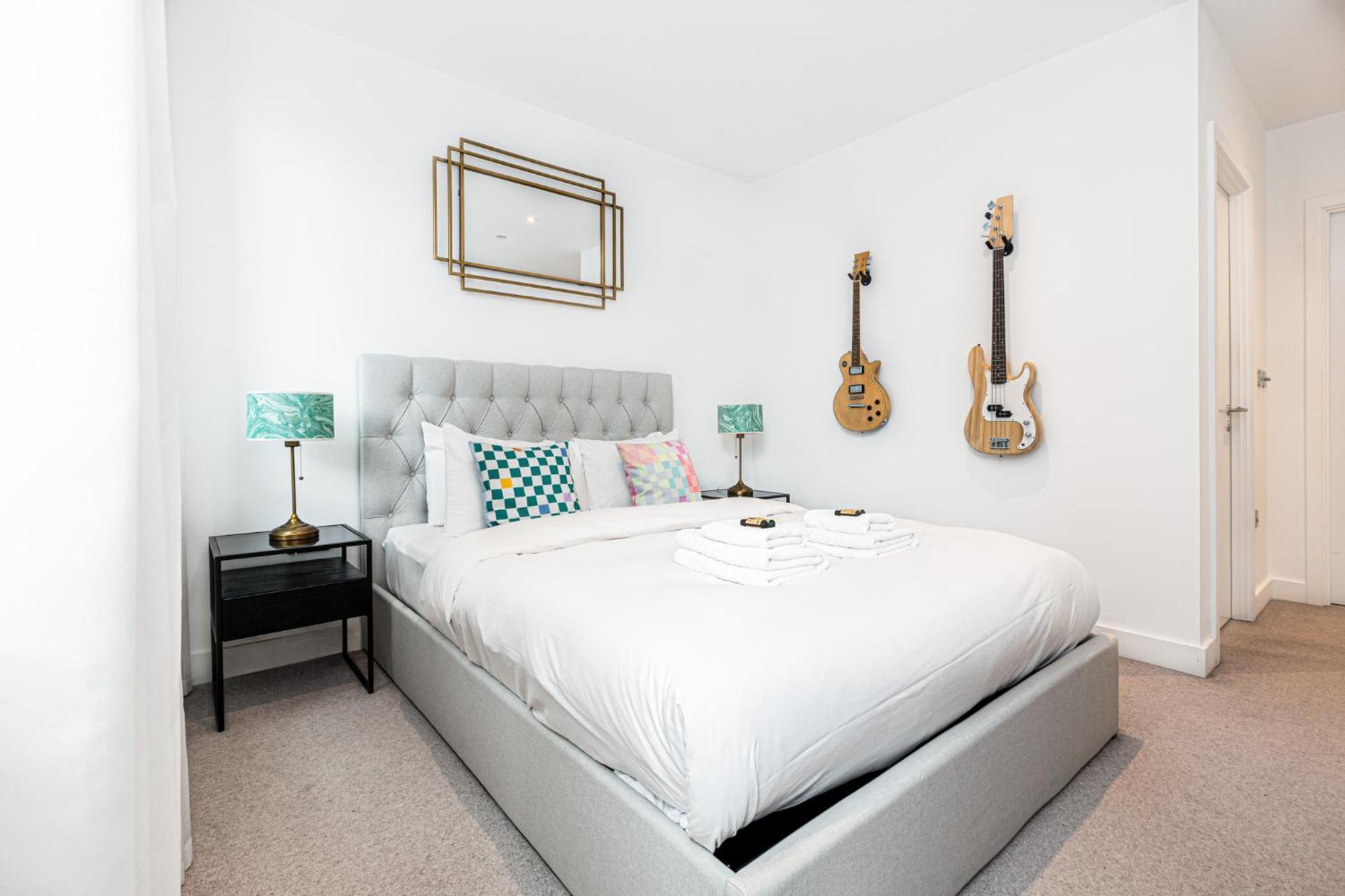 Gorgeous 1br With Balcony, 2min Tottenham Hale Tube London