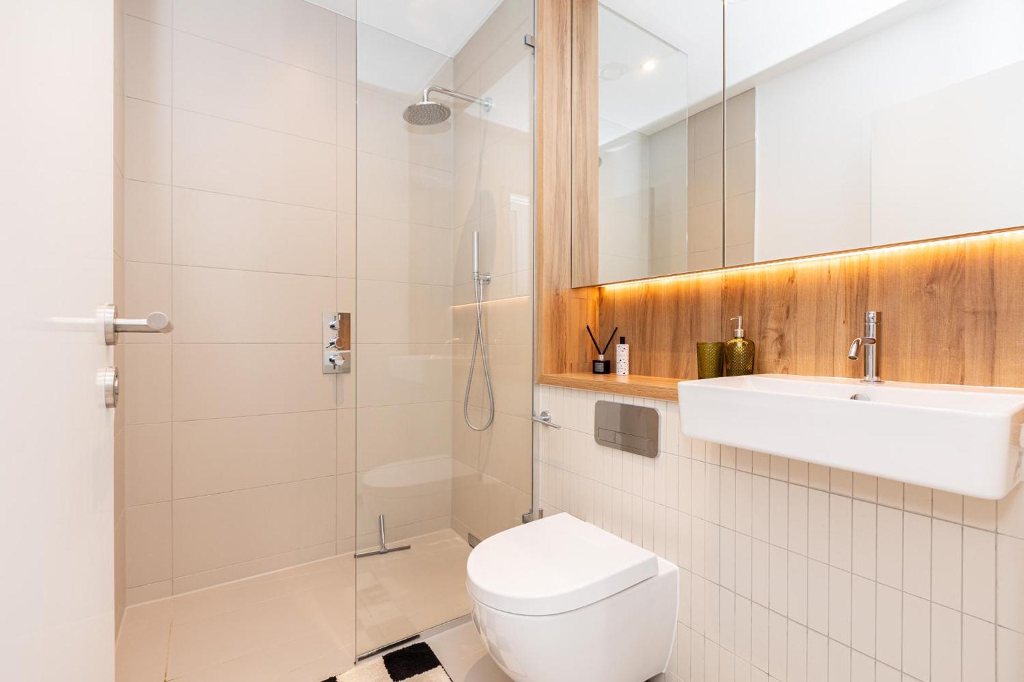 Apartment Gorgeous 1br With Balcony, 2min Tottenham Hale Tube *