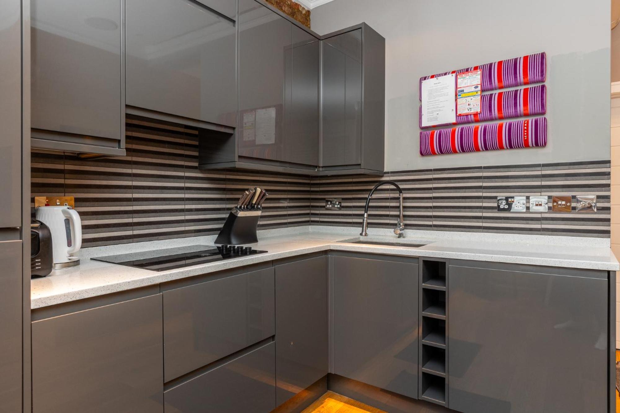 Beautiful 1br, 2 Min Putney Train St, 5min To Tube * Londres
