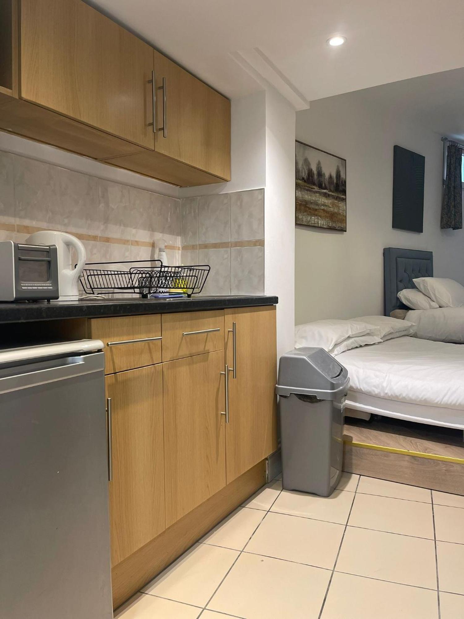 Quintuple Close To King's Cross Apartment London