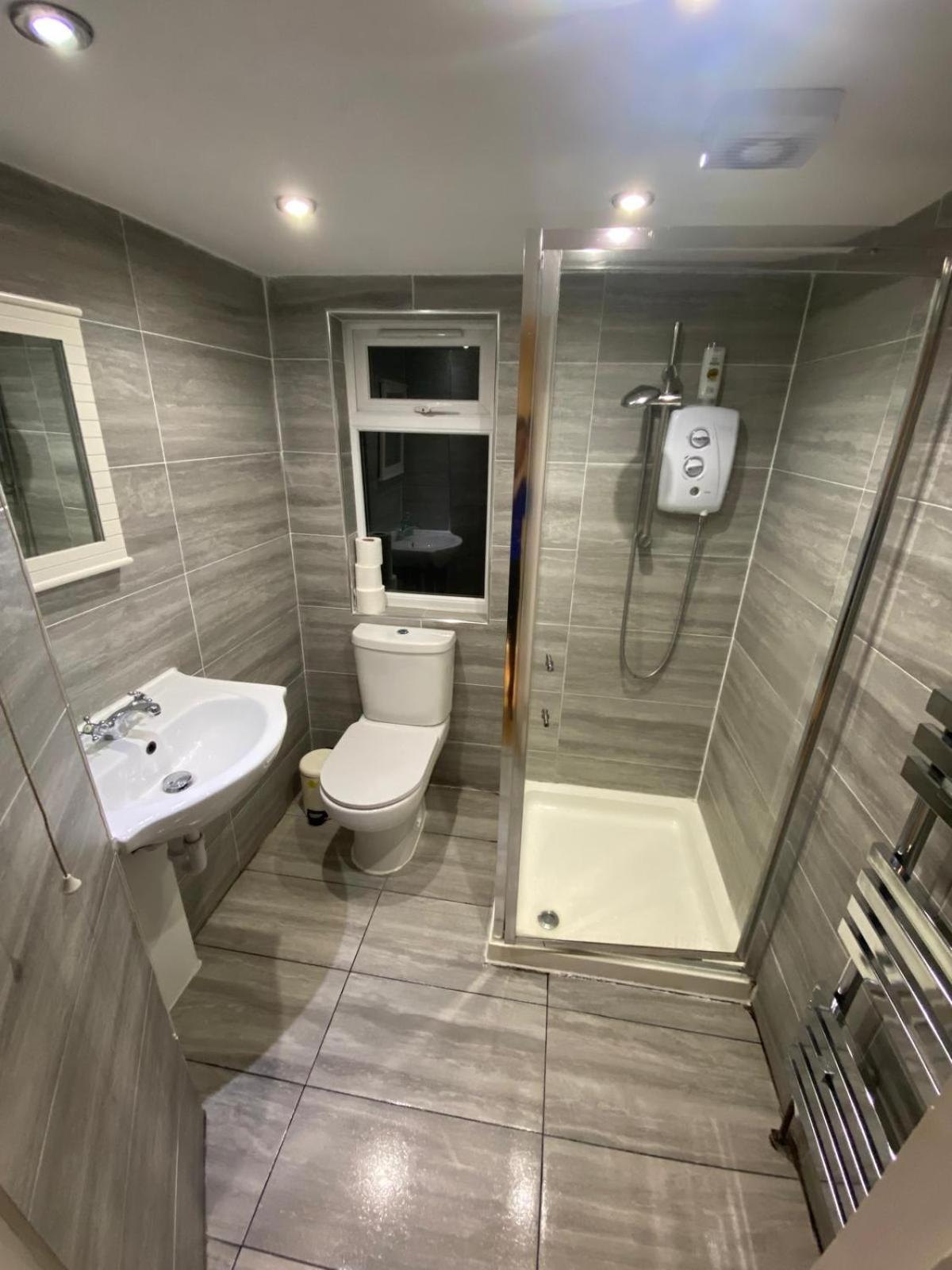 4 Bedroom & 2 Bedroom Leilighet *