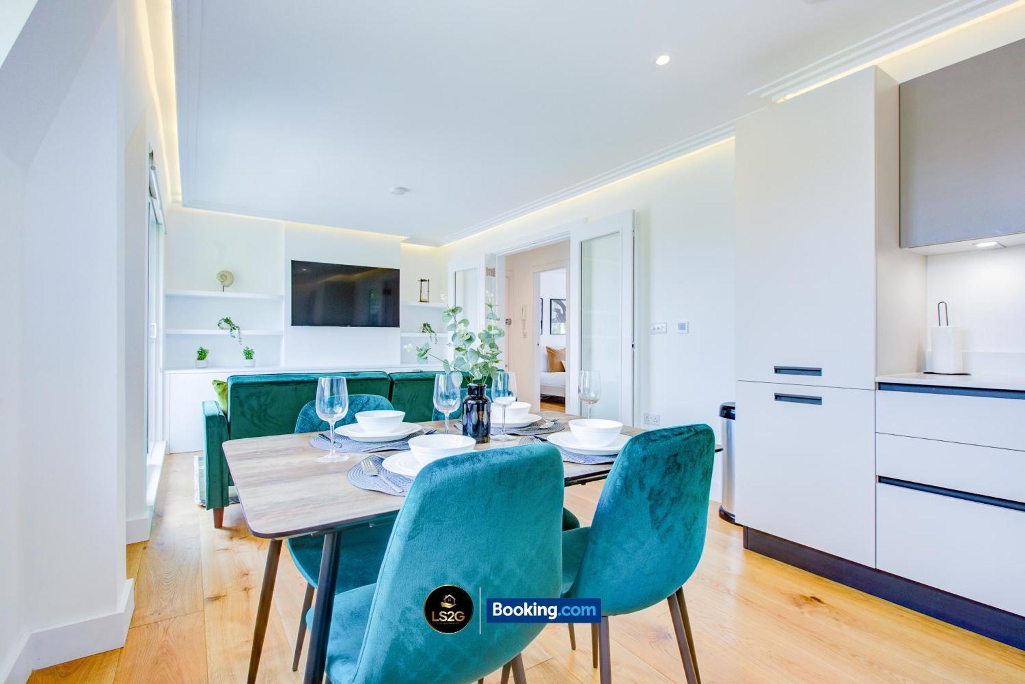 Appartement Stylish 2 Bedroom Flat By Ls2g Short Lets & Serviced Greater With Balcony And Easy Access *