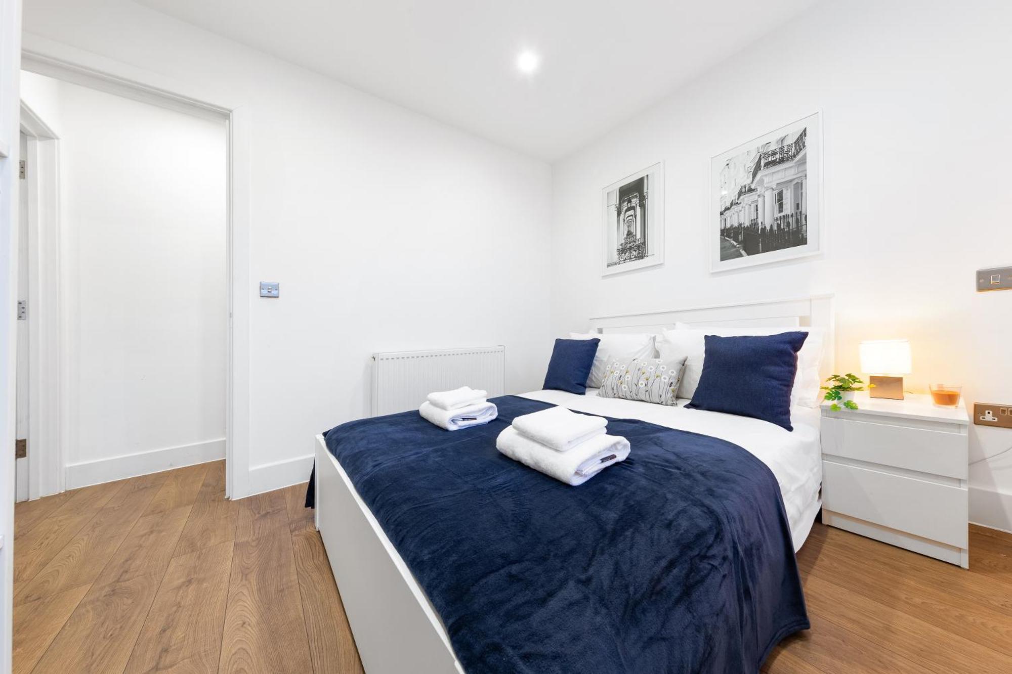 Two Bedroom Serviced - Nine Elms Luxury - Vauxhall & Westminster London