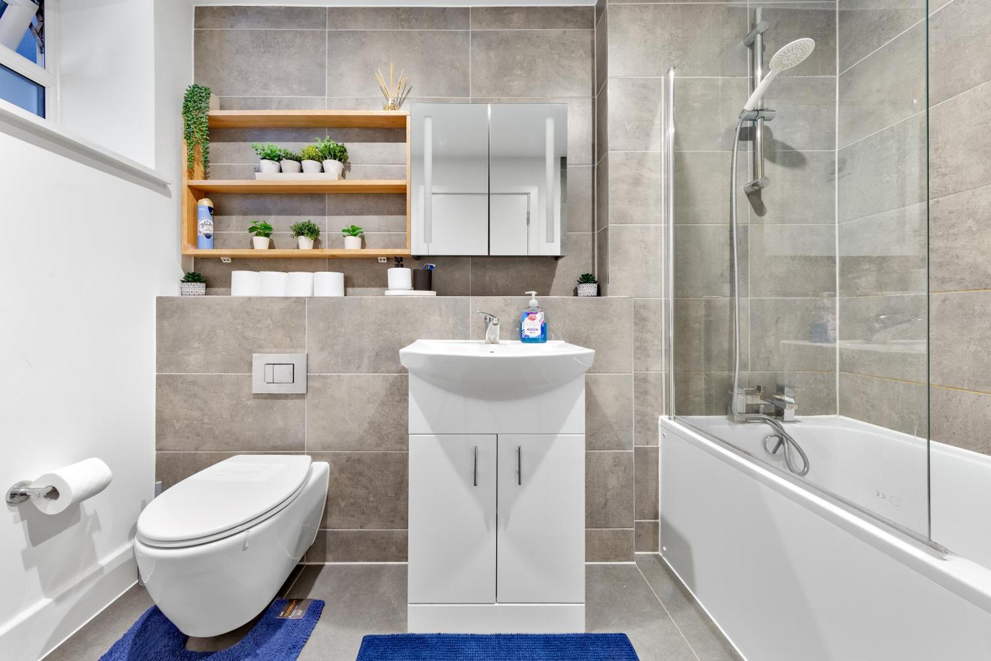 Two Bedroom Serviced - Nine Elms Luxury - Vauxhall & Westminster *