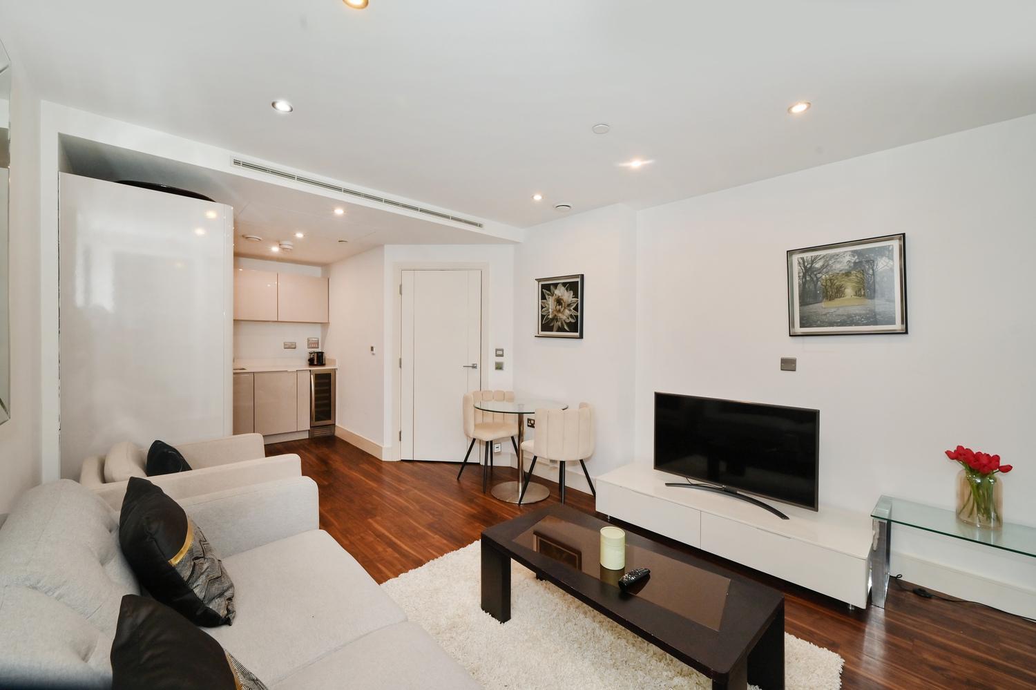 Tower Bridge - Balcony - Ac - Heated Floor - Fast Wifi - Luxurylondonstays Apartamento Londres
