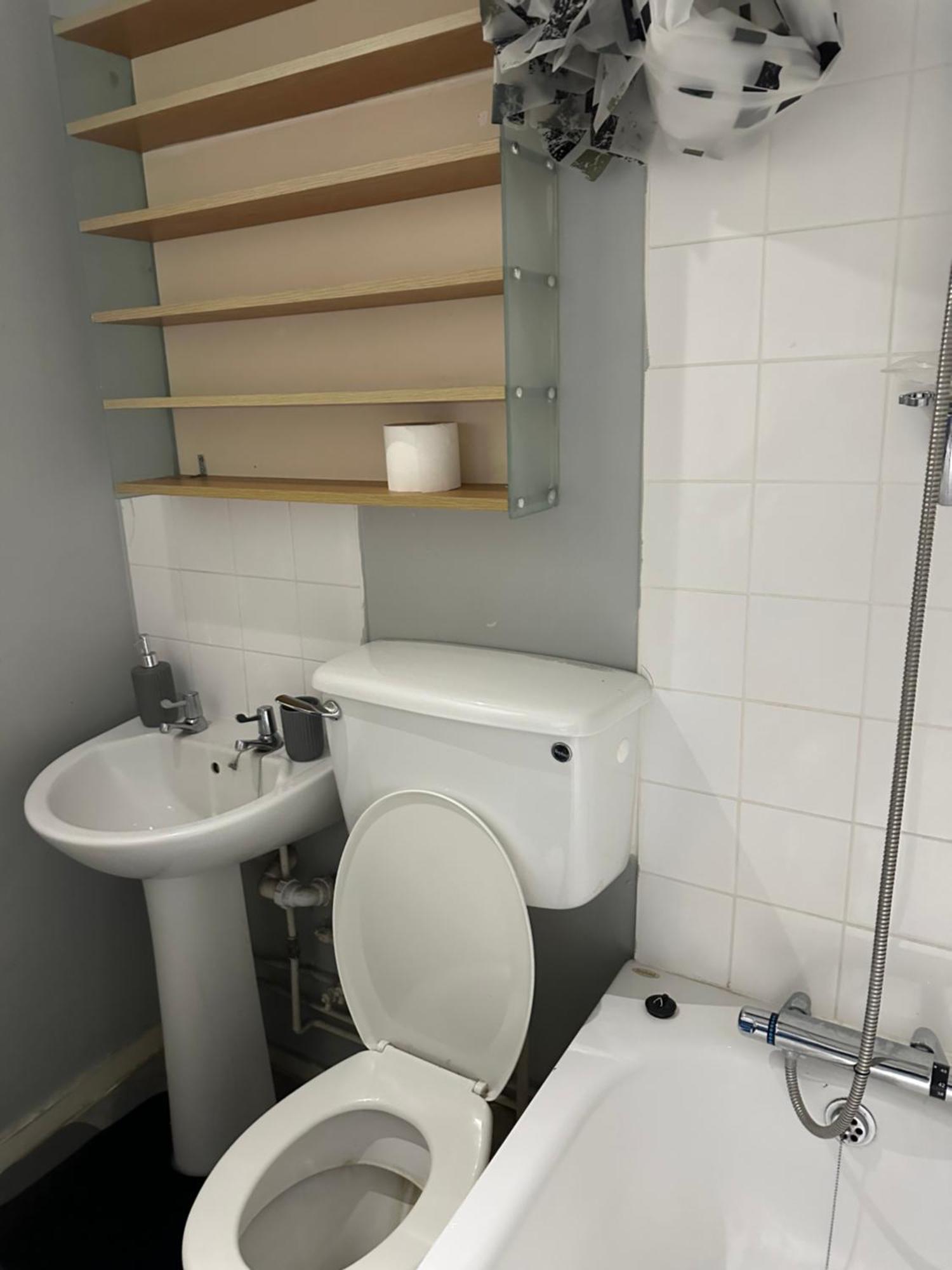 Oyes Apartment London