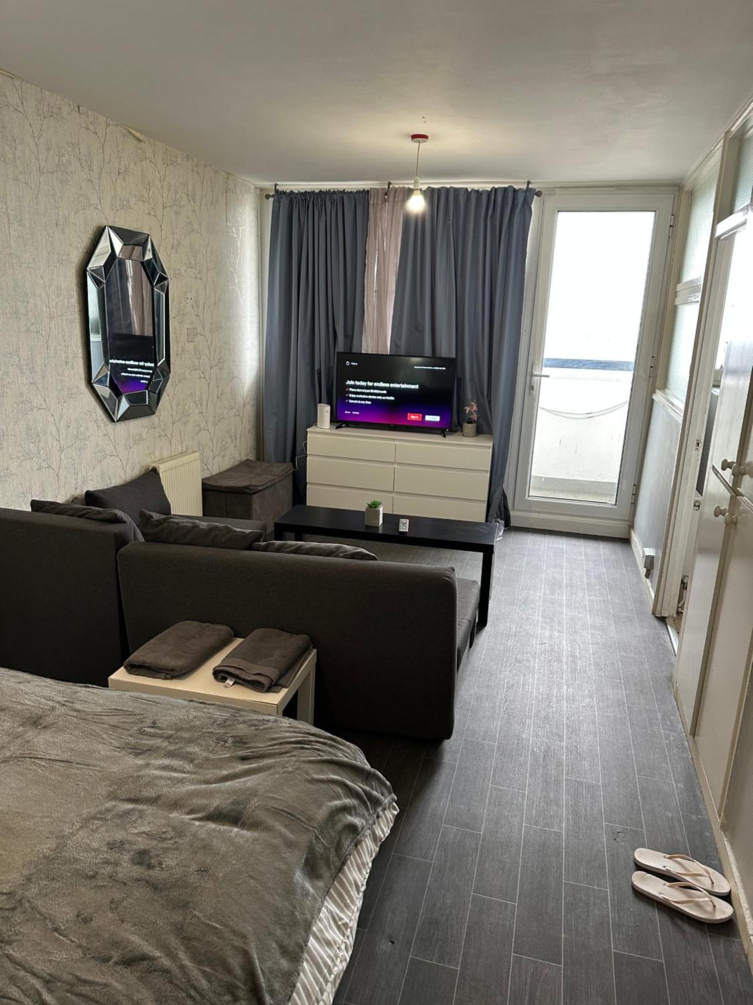 Oyes Apartment