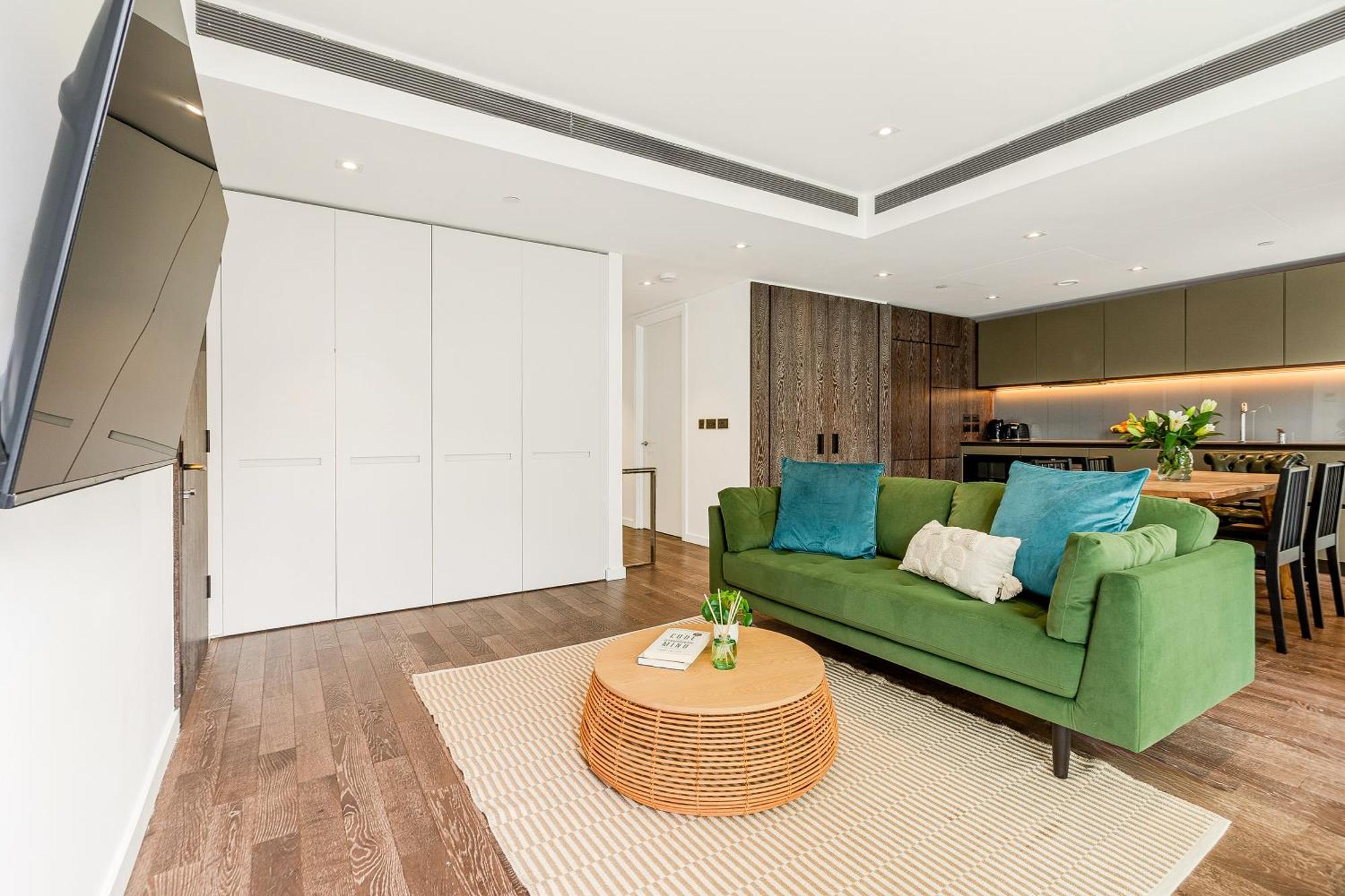 Apartment Radiant 2bdr With Balcony In Luxury Building London