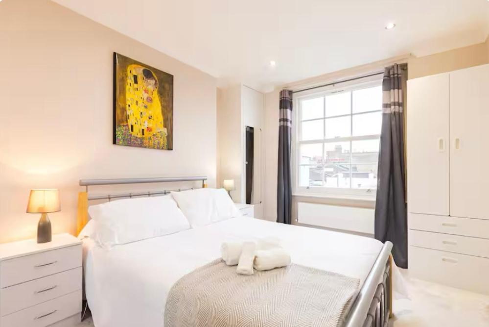Flat In Notting Hill