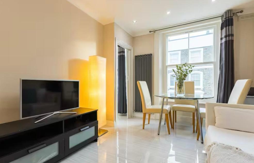Flat In Notting Hill Apartment London