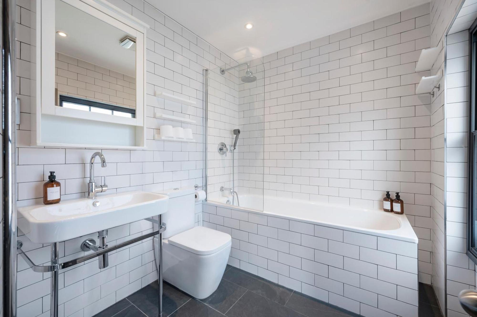 Leilighet Soho 2 Bedrooms, 3 Beds, 2,5 Bathroom On Location London