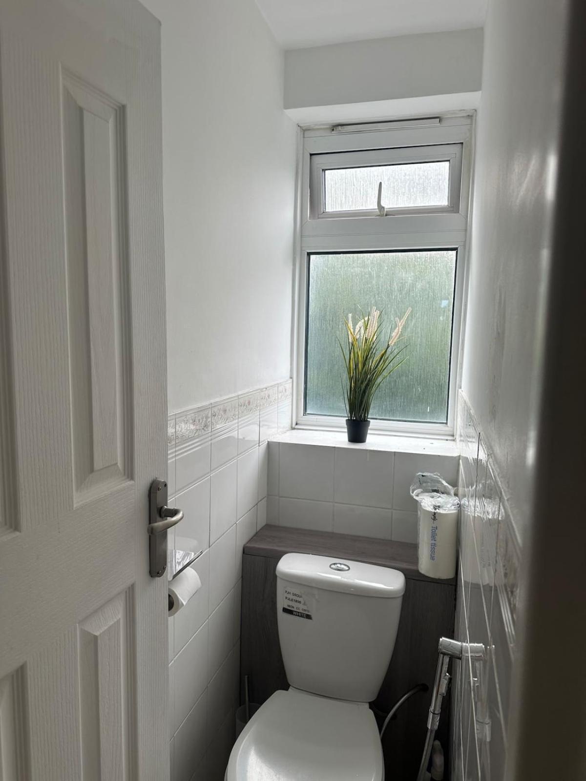 Apartment Simple And Tidy - Short Walk To Kennington & Oval Station *