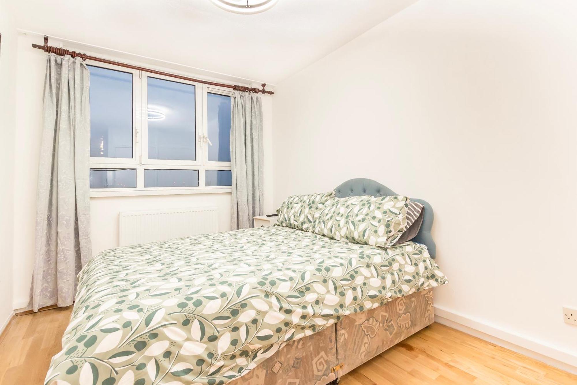 Apartment Spacious Two Bed With Glorious Views Of Prime London