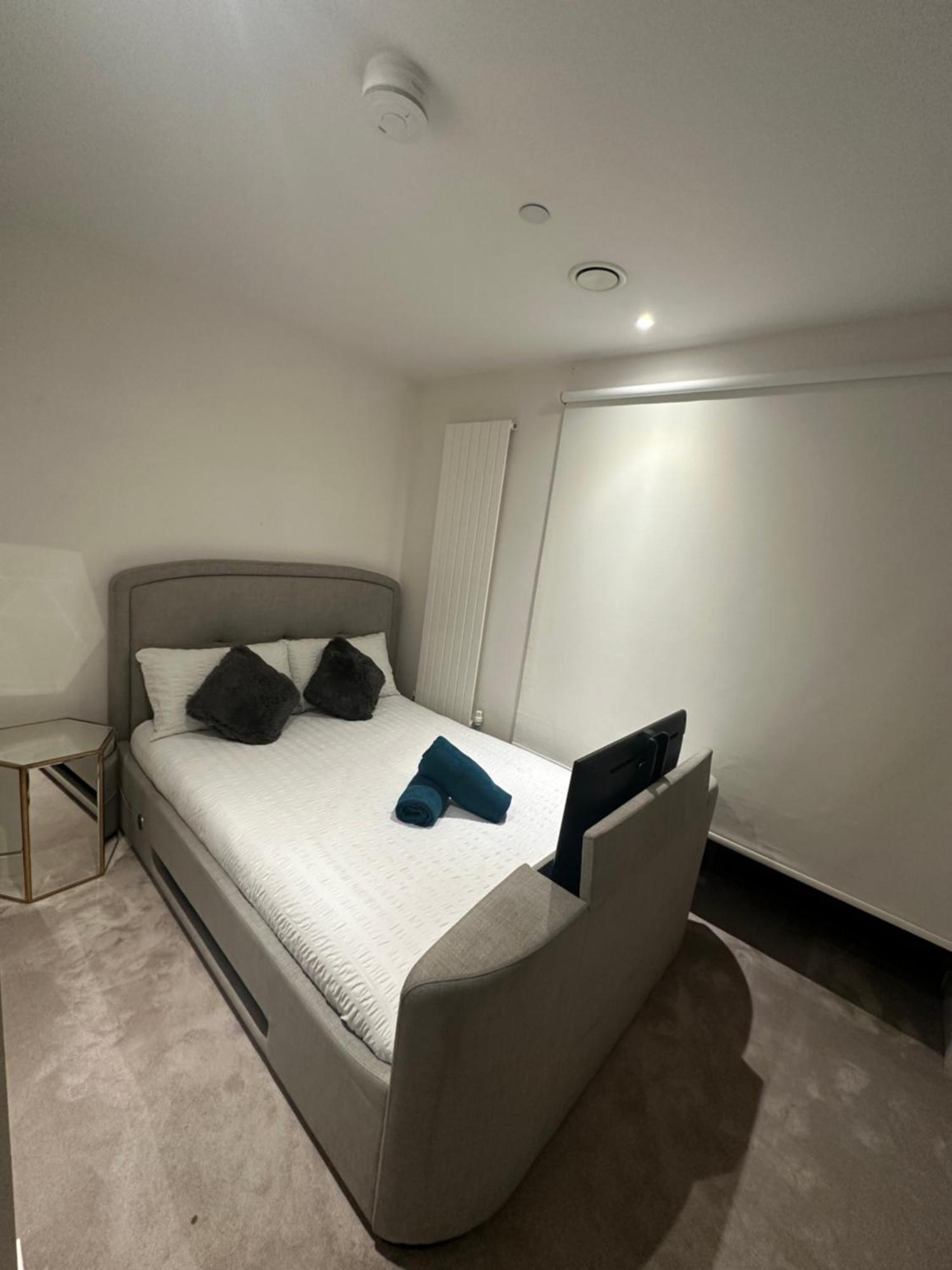 Private Private Toilet Excel Airport Royal Wharf Privatunterkunft London