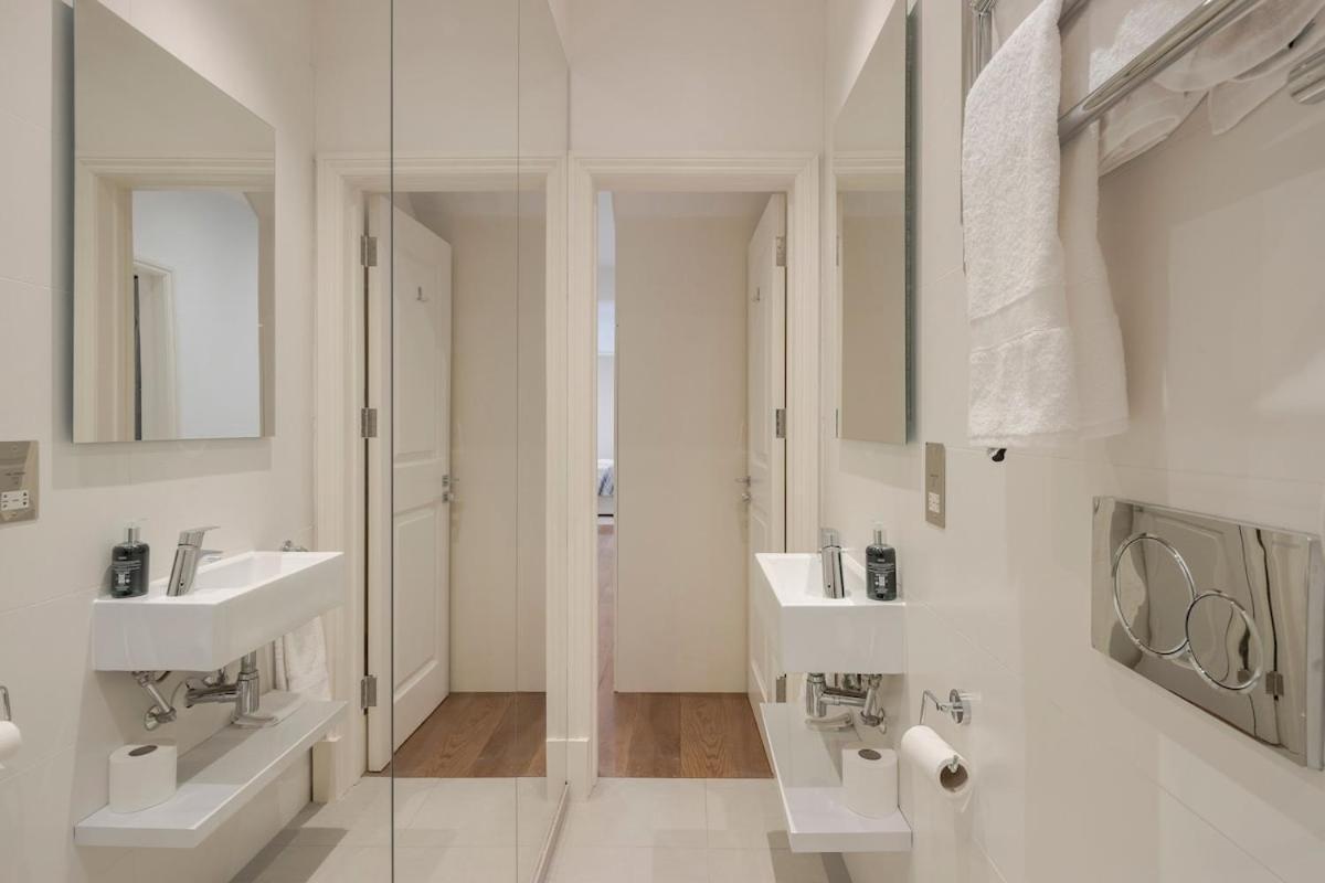 Modern Kensington 3-bedroom With Garden *
