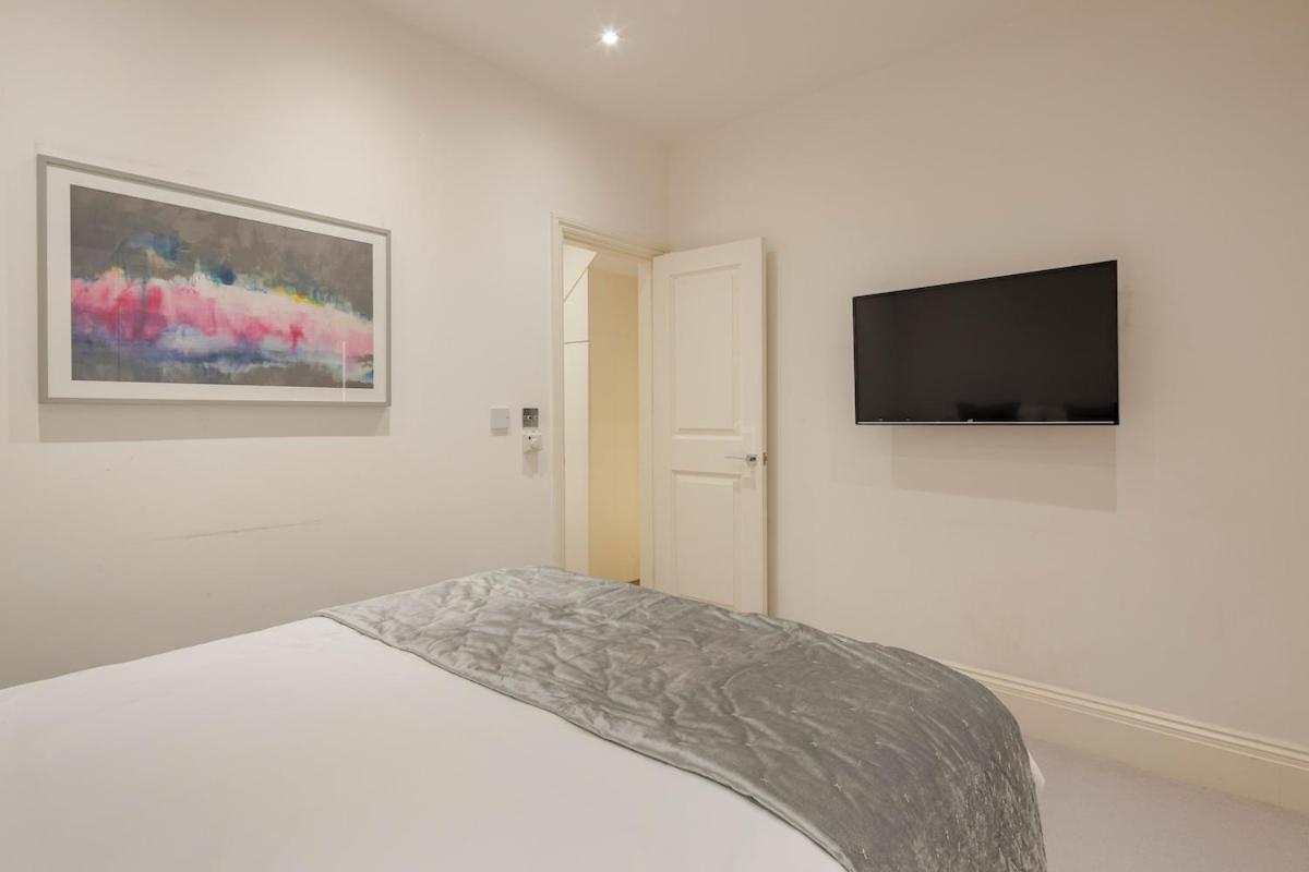 Modern Kensington 3-bedroom With Garden * London