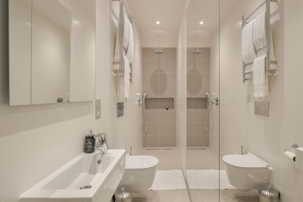 Modern Kensington 3-bedroom With Garden Leilighet