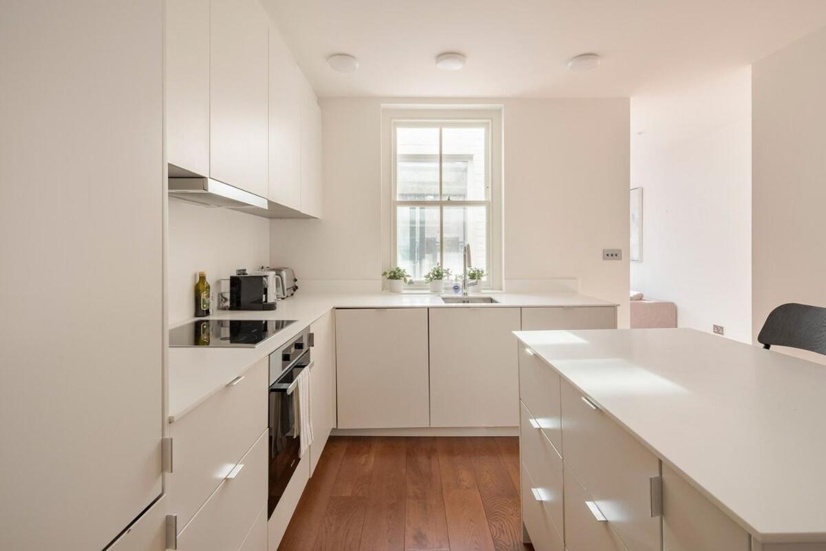 Apartment Modern Kensington 3-bedroom With Garden