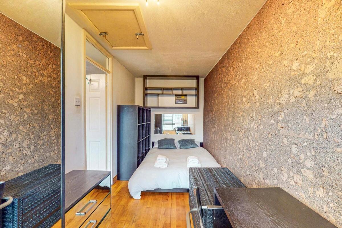 1-br Flat With Easy Tube Access Nine Elms